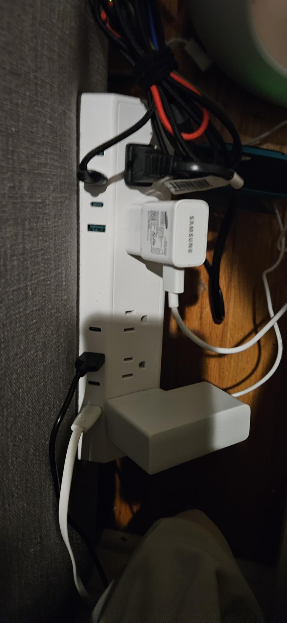Jgstkcity Desk Clamp Power Strip,45W Fast Charging Station,4 USB-C,4 USB-A,Desk Mount Surge Protector,1875W Extension Cord with Multiple Outlets,ETL Listed,for Home Office Dorm Room customer photo 2