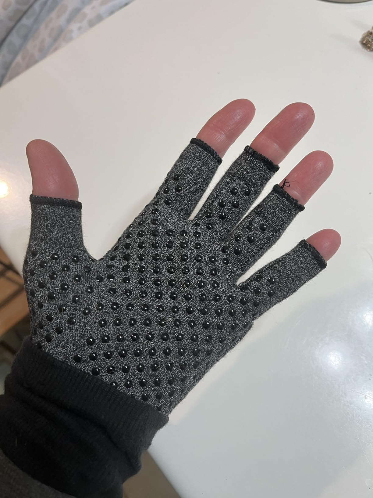 6 Pairs Arthritis Compression Gloves for Women Men Fingerless Hand Compression Gloves for Typing, Driving and Work customer photo 2