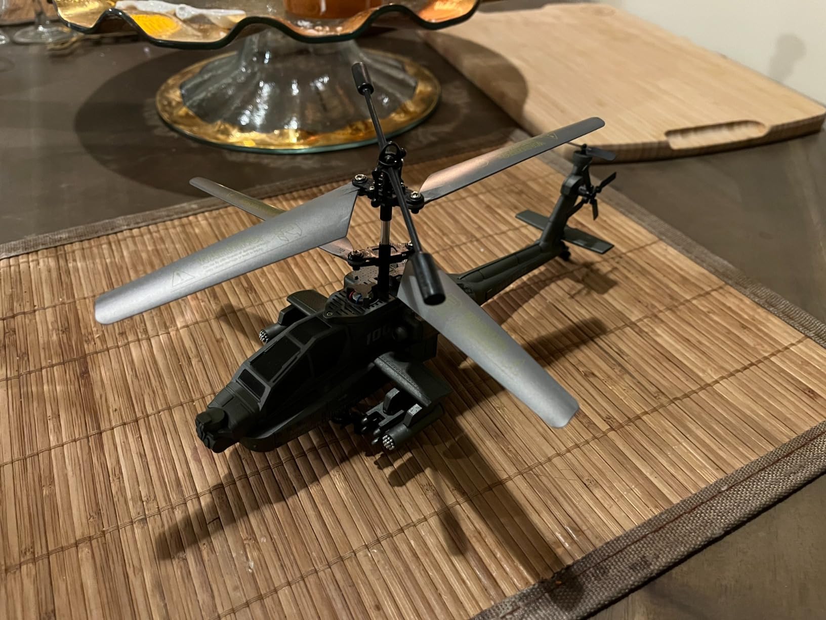 XIKOTEC RC Helicopter, Remote Control Helicopter Toy for Kids, Beginners and Adults with Altitude Hold, Gyro & LED Light, 2 Batteries & USB-C Charging, Gift for Boys Ages 8-12 (Green) customer photo 2