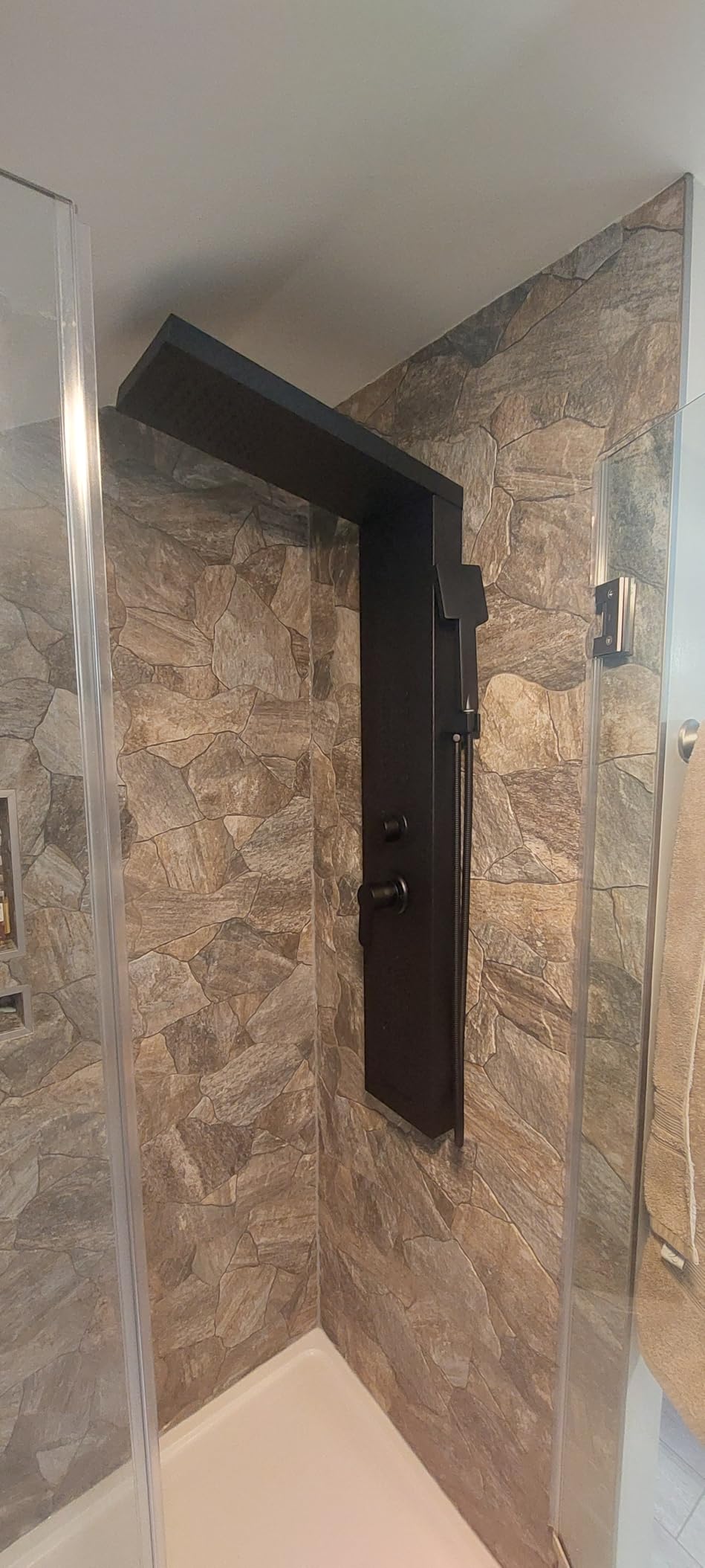 Shower Panel Tower System with Rainfall Shower Head, Powerful Body Jets, Matte Black Shower Tower with Handheld Shower and Tub Spout, Stainless Steel Shower Column High Pressure customer photo 1