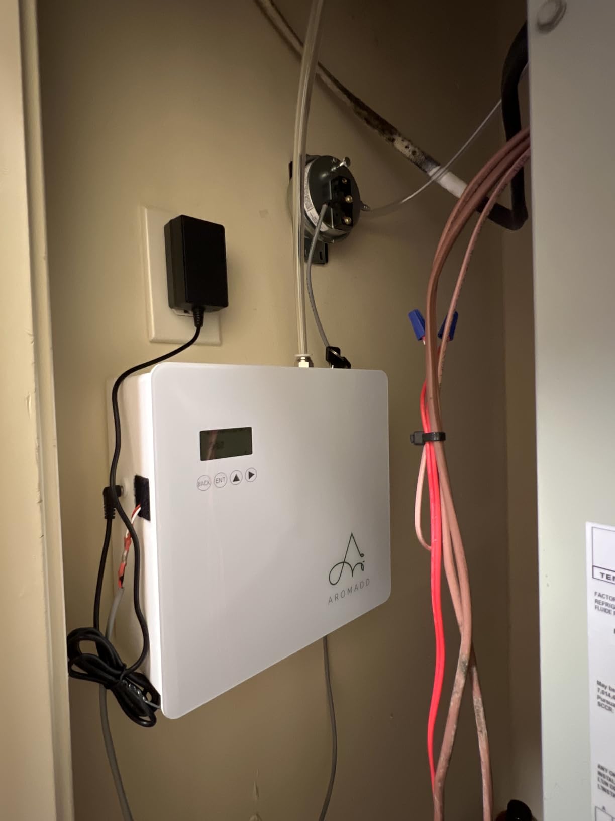 2025 Upgraded 3500 Sq.Ft Smart Scent Machine - HVAC System, Whole House Aroma & Hotel Collection Diffuser, Waterless Essential Oil Diffuser for Home, Office, 600ML Capacity, Cold Air Tech (White) customer photo 1