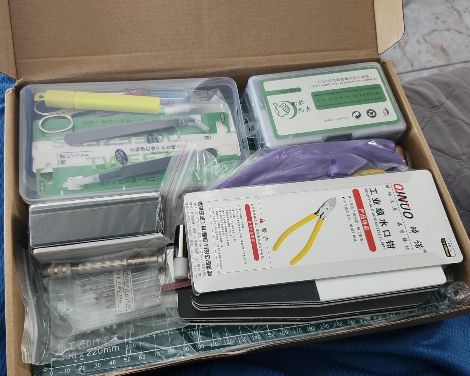 29PCS Gundam Model Tools Kit, Model Basic Tools Kit, Hobby Building Tools Kit for Gundam Basic Model Assembling, Building and Repairing customer photo 1