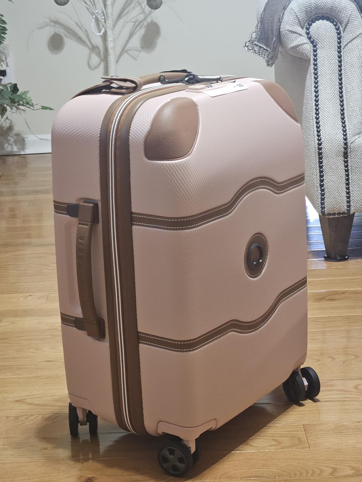 Delsey Paris Chatelet Air 2.0 Hardside Luggage with Spinner Wheels, Blush Pink, Checked-Large 28 Inch customer photo 1