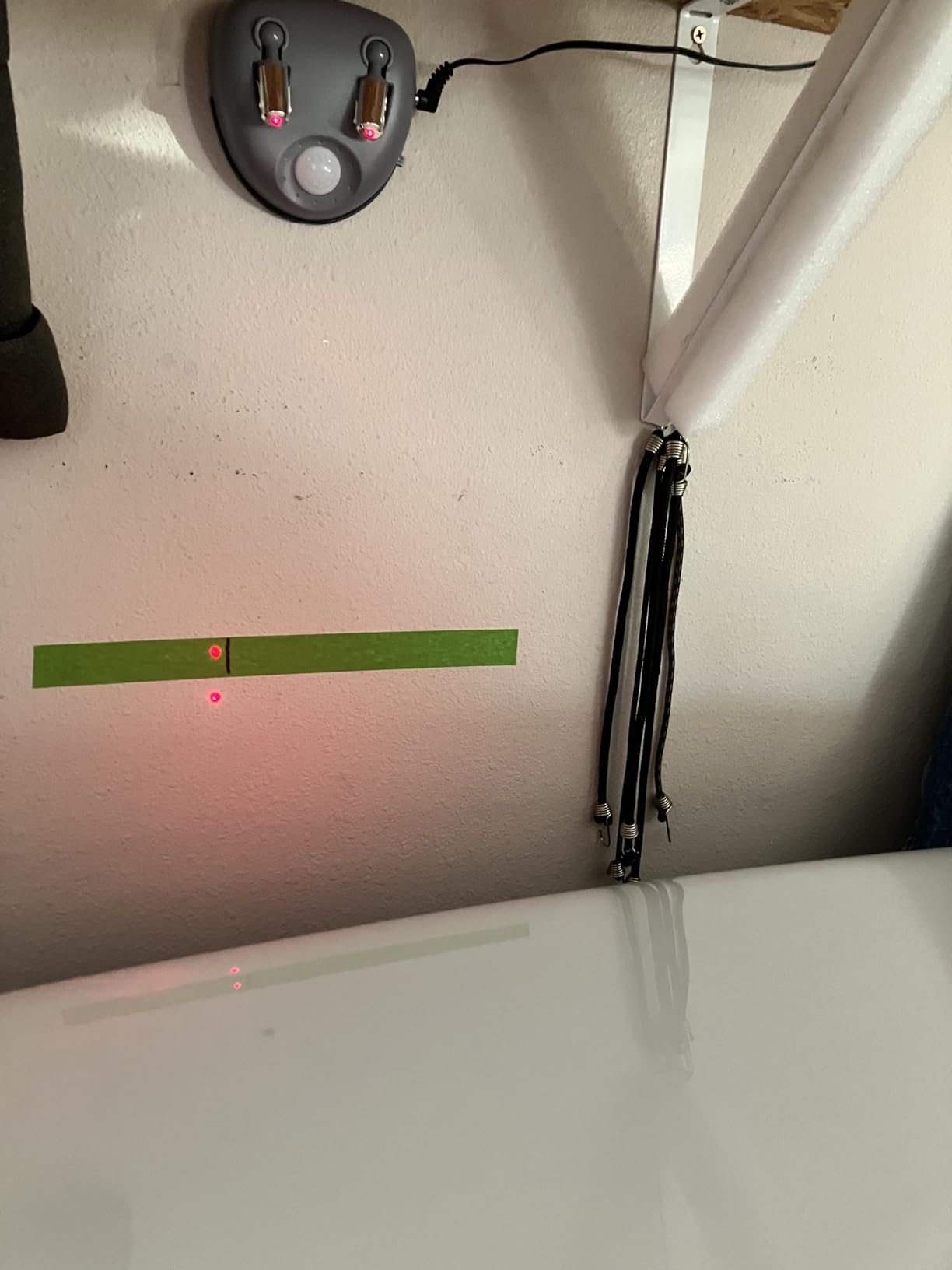 Parking Guide Assist Laser Sensor, 360 Degree Adjustable Laser Head Car Garage Sensor, Universal Dual Lasers Garage Sensors for Parking Guide, Parking Aid Car Accessories customer photo 1