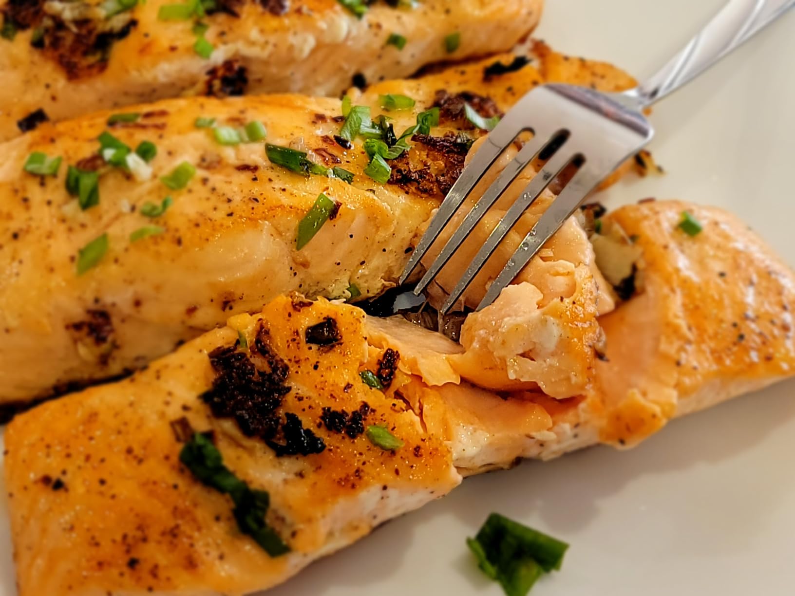 Typhur InstaProbe Core 0.5 Sec Instant Read Meat Thermometer Digital with Readable Display in Sunlight for Cooking, Professional Thermometer with IP67 Waterproof for Grill, BBQ, Cooking, Smoker customer photo 2