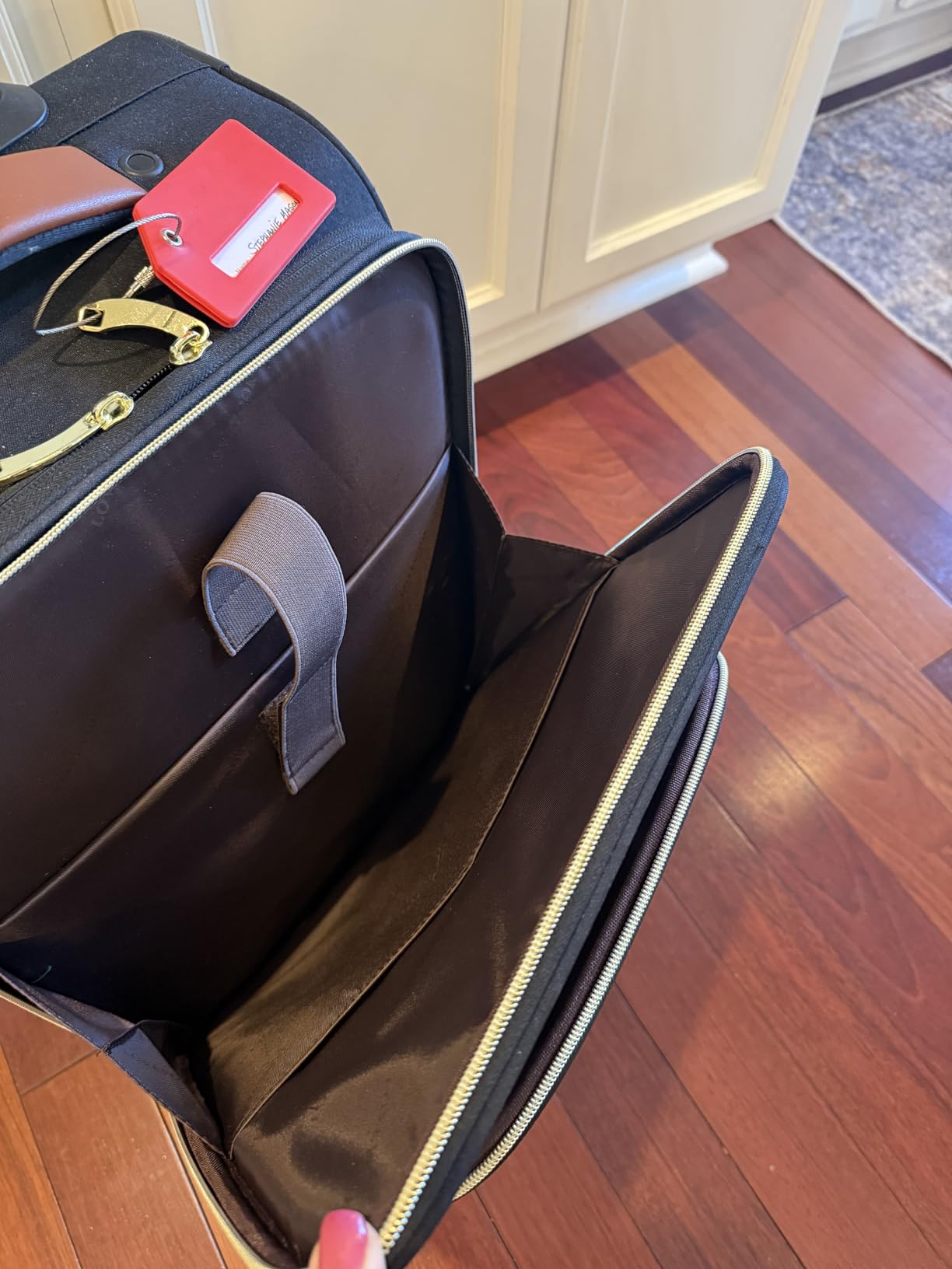 LOVEVOOK Carry On Luggage 22x14x9 Airline Approved, 20 Inch Softside Suitcases with Wheels, Lightweight Spinner Carry on Suitcase with TSA Lock, Water-Resistant Large Capacity Luggage for Travel customer photo 1