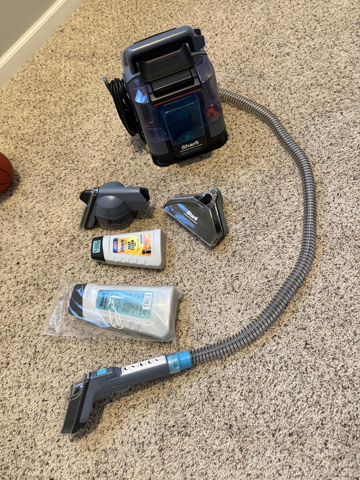 Shark StainStriker HairPro Portable Carpet, Upholstery & Area Rug Cleaner with Pet Mess & Hair Tools, Self-Cleaning, Perfect for Pets & Car Interiors, 4 Cleaning Tools & Pet Solution, Copper, PX251 customer photo 1