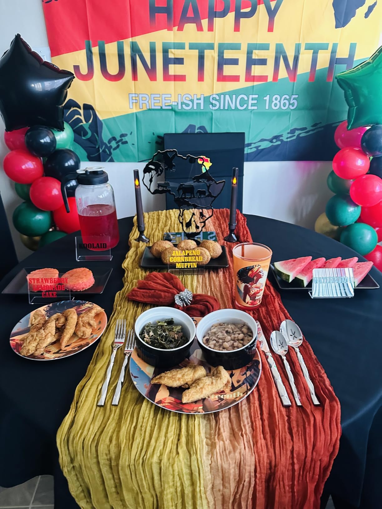 YHOSSEUN 3 Tier Serving Tray, Porcelain Tiered Tray Stand, 10+12+14 Inch Serving Platters and Trays with Collapsible Sturdier Rack, 3 Tiered Serving Stand Dessert Stands Treat Table Display Set, Gold customer photo 1