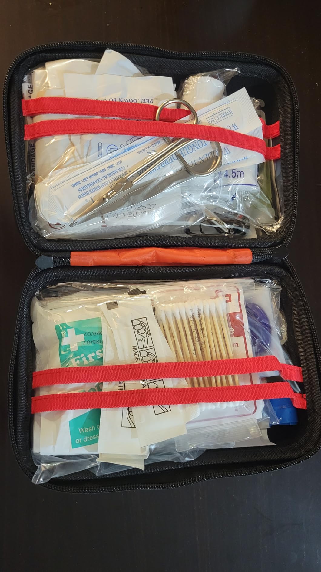 Premium First Aid Kit, 320 Piece Waterproof Hard Shell Eva First Aid Kit for Home, Camping, Cars, Hiking, Travel, Businesses & Outdoor Emergencies customer photo 1