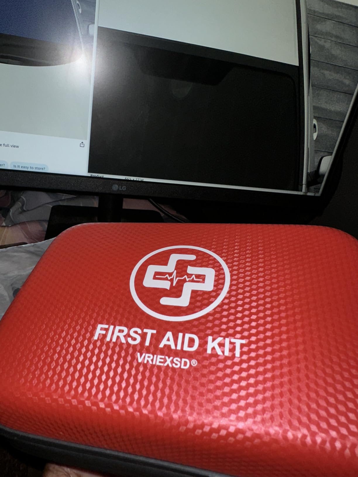 Premium First Aid Kit, 320 Piece Waterproof Hard Shell Eva First Aid Kit for Home, Camping, Cars, Hiking, Travel, Businesses & Outdoor Emergencies customer photo 2