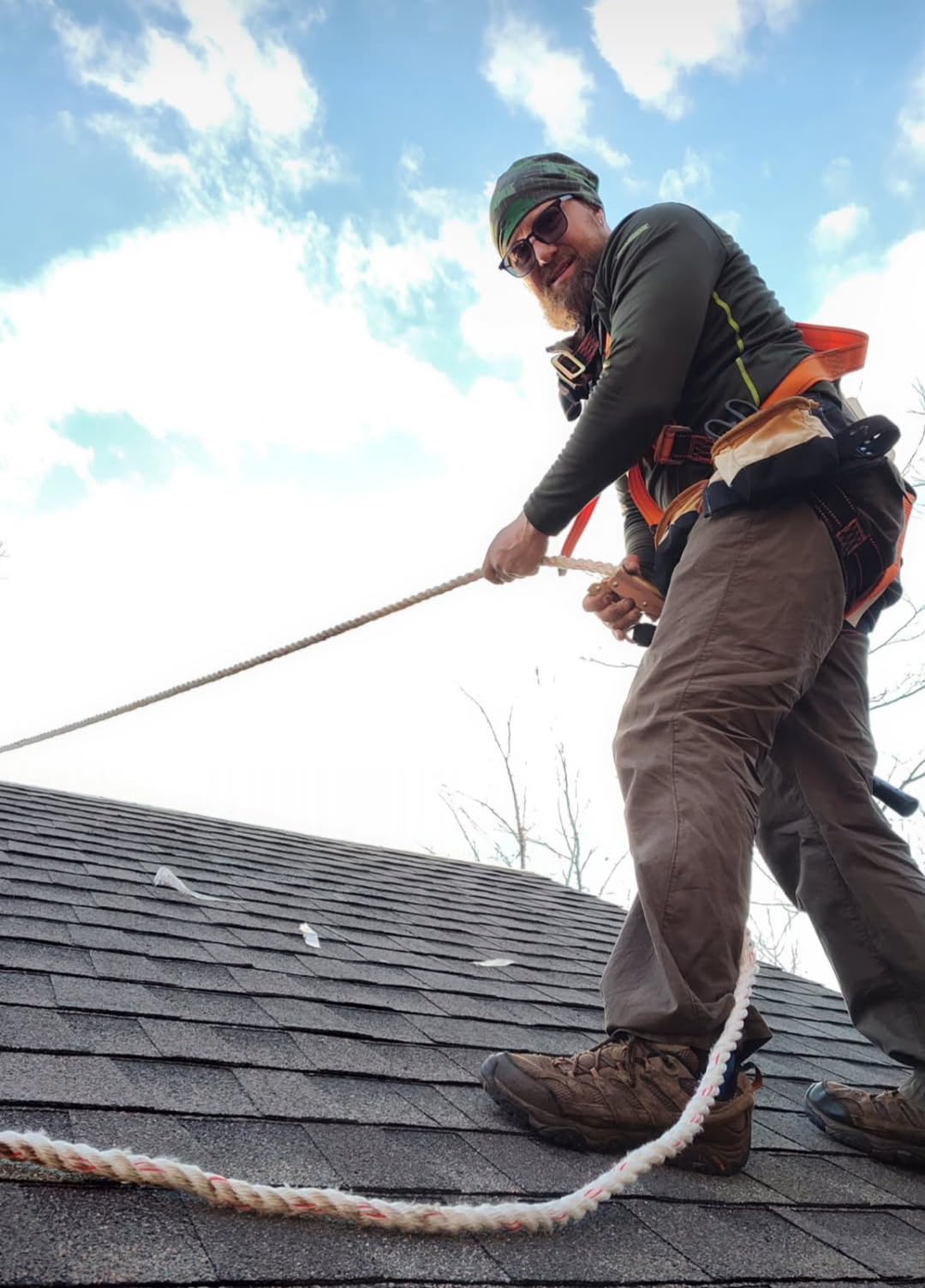 Malta Dynamics 50' Roofer's Safety Bucket Kit - Warthog Pass-Thru Safety Harness, Reusable Roof Anchor, and 50' Vertical Lifeline Assembly, OSHA/ANSI Compliant customer photo 1