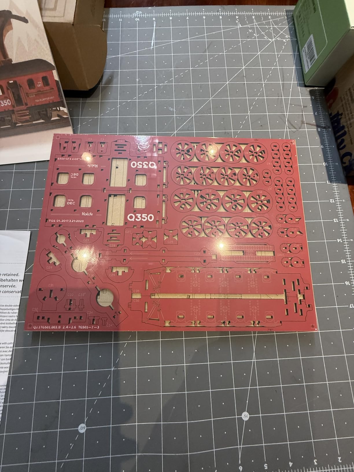 Rolife 3D Wooden Puzzle for Adults, DIY Wood Model Train Sets, Mechanical Vehicle Model Building Kits-Brain Teaser Puzzle Toys with 365 Pcs-Creative Birthday for Kids customer photo 2