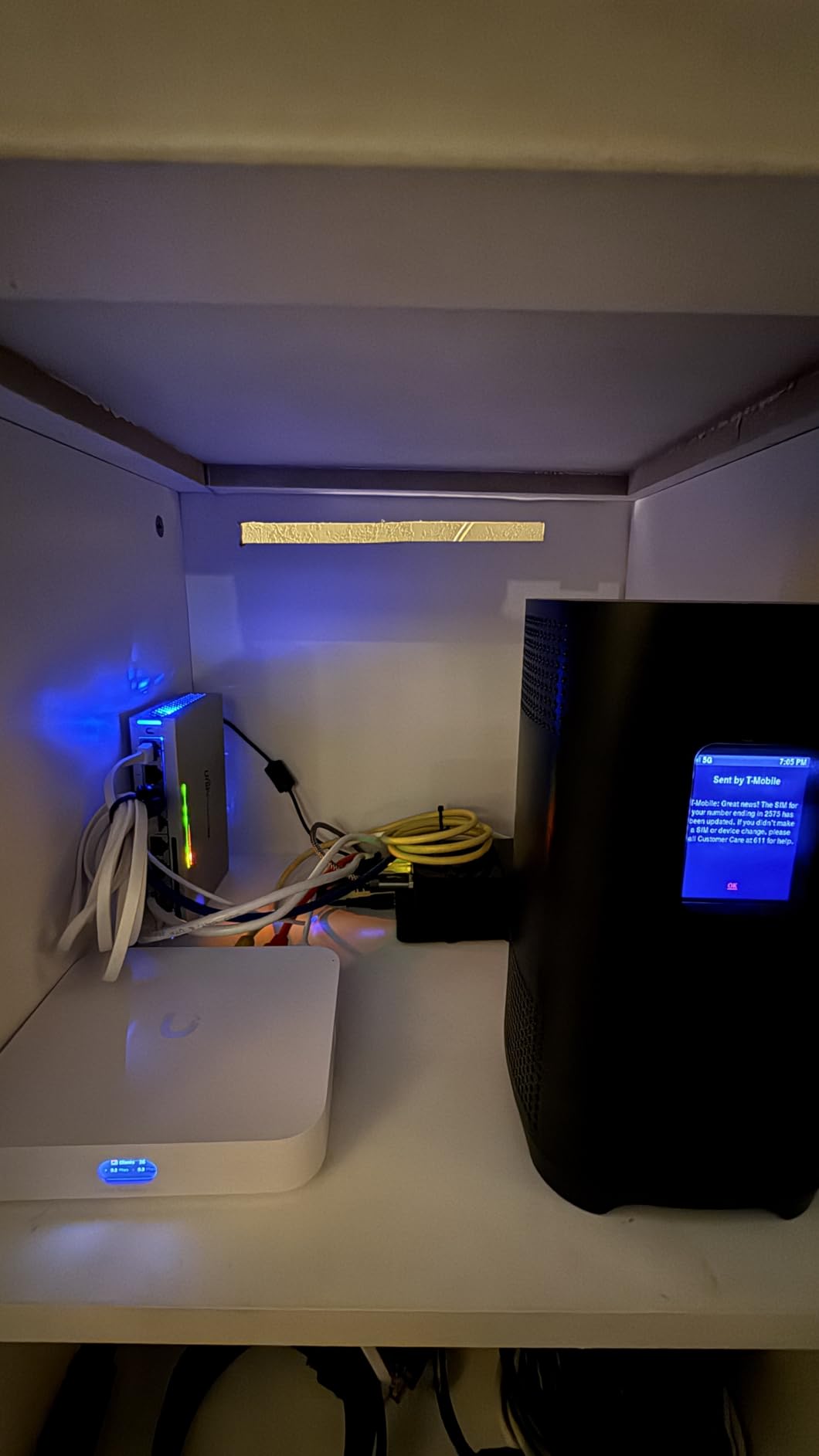 Ubiquiti Cloud Gateway Max - (UCG-Max) (No Storage) customer photo 1