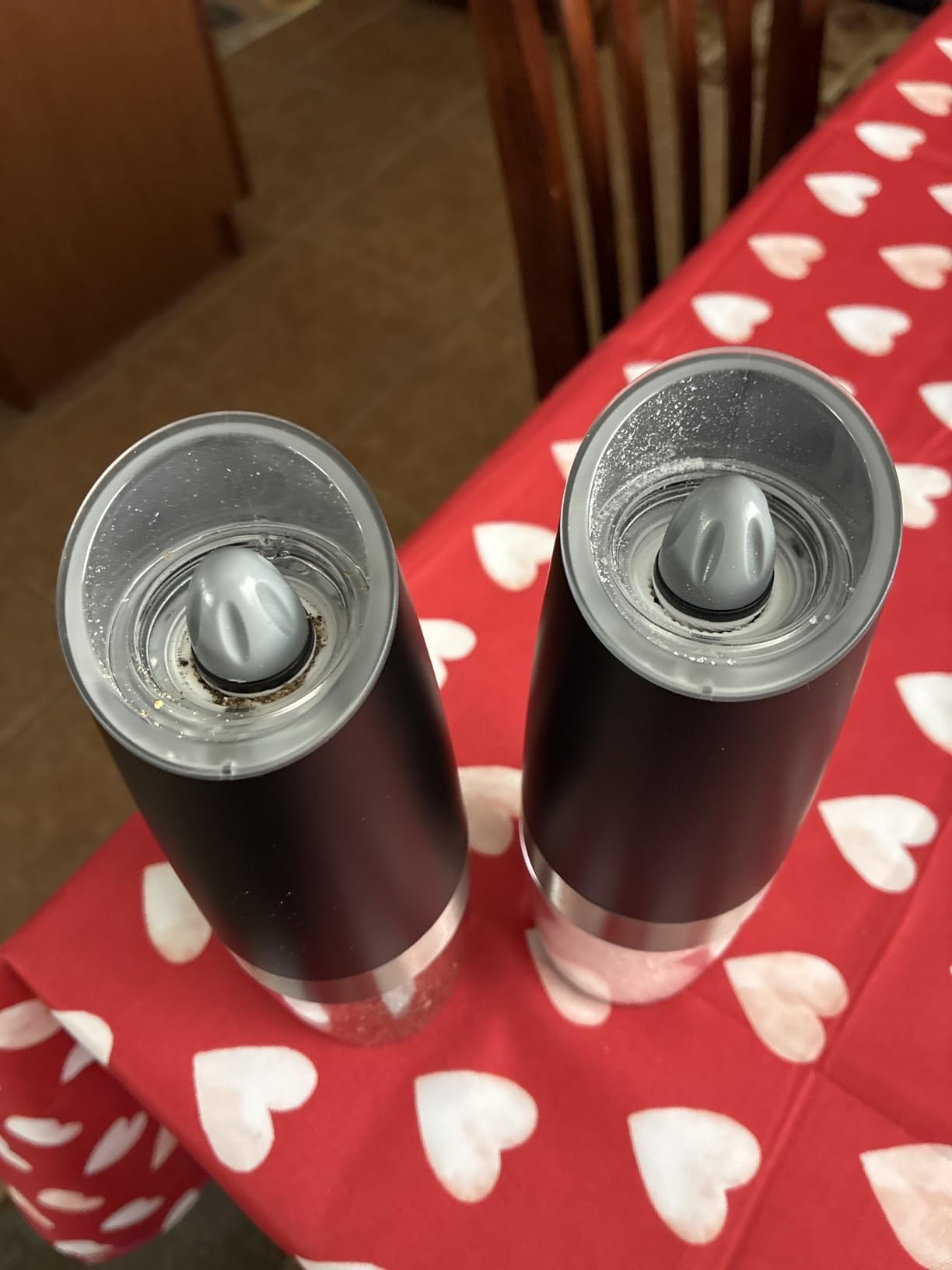 CIRCLE JOY Gravity Electric Salt and Pepper Grinder Set Automatic Salt and Pepper Grinder Set with LED Light, Battery Operated, Adjustable Coarseness, Large Capacity, for Home Kitchen BBQ, Black customer photo 2