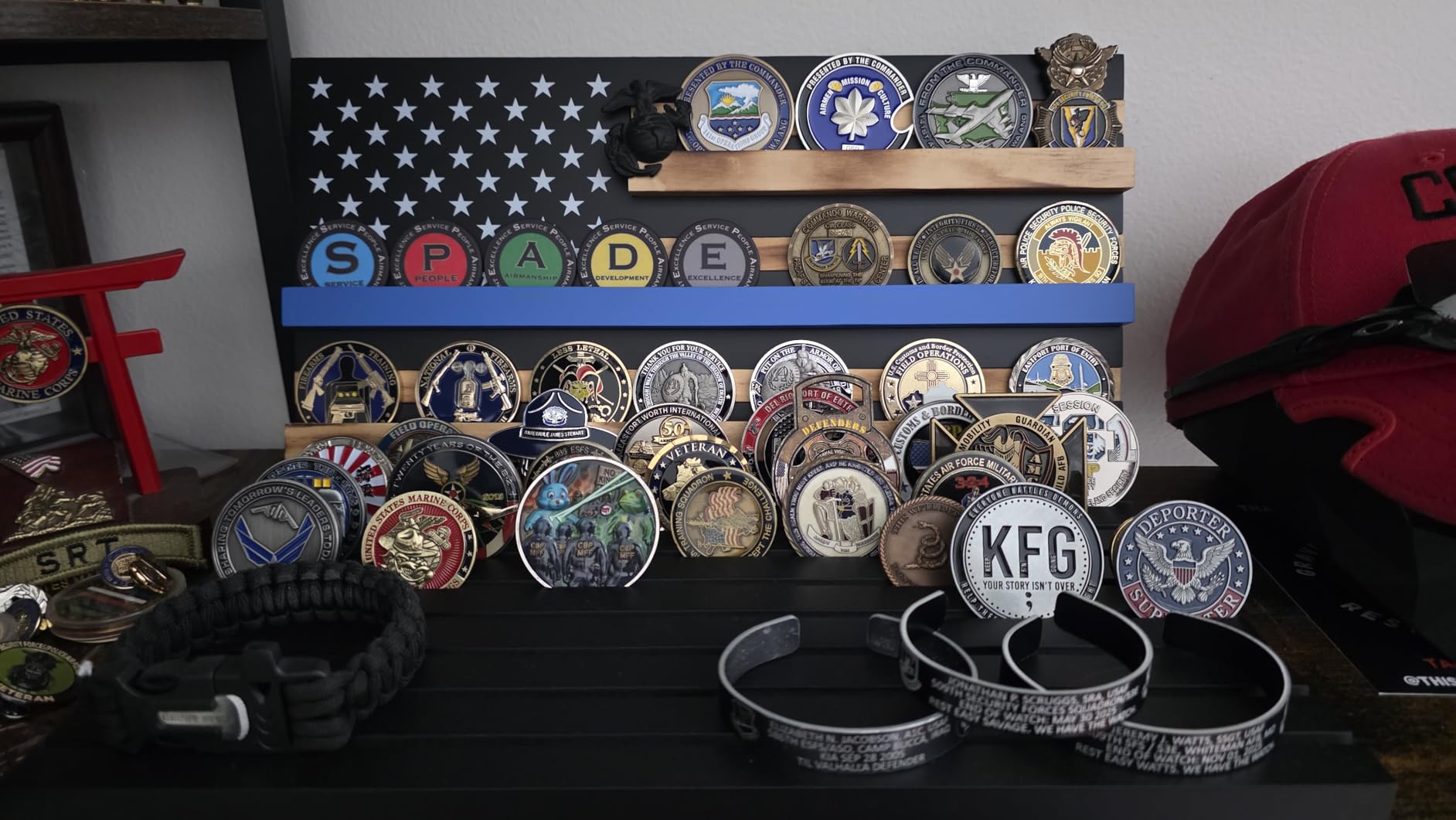 11 Rows Challenge Coin Display, Removable Military Coin Holder Display with American Flag, Wooden Coin Display Case Rack Holds 95-106 Coins,Black customer photo 1