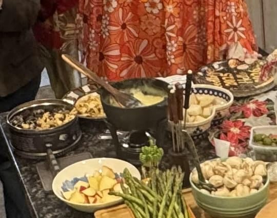 BOSKA Fondue Pot Set Party Pro - Cast Iron Fondue Set - Durable Fondue Pot inc. Burner and 4 Forks - for All Type of Stoves - Cheese Fondue Melts smoothly Every time customer photo 1