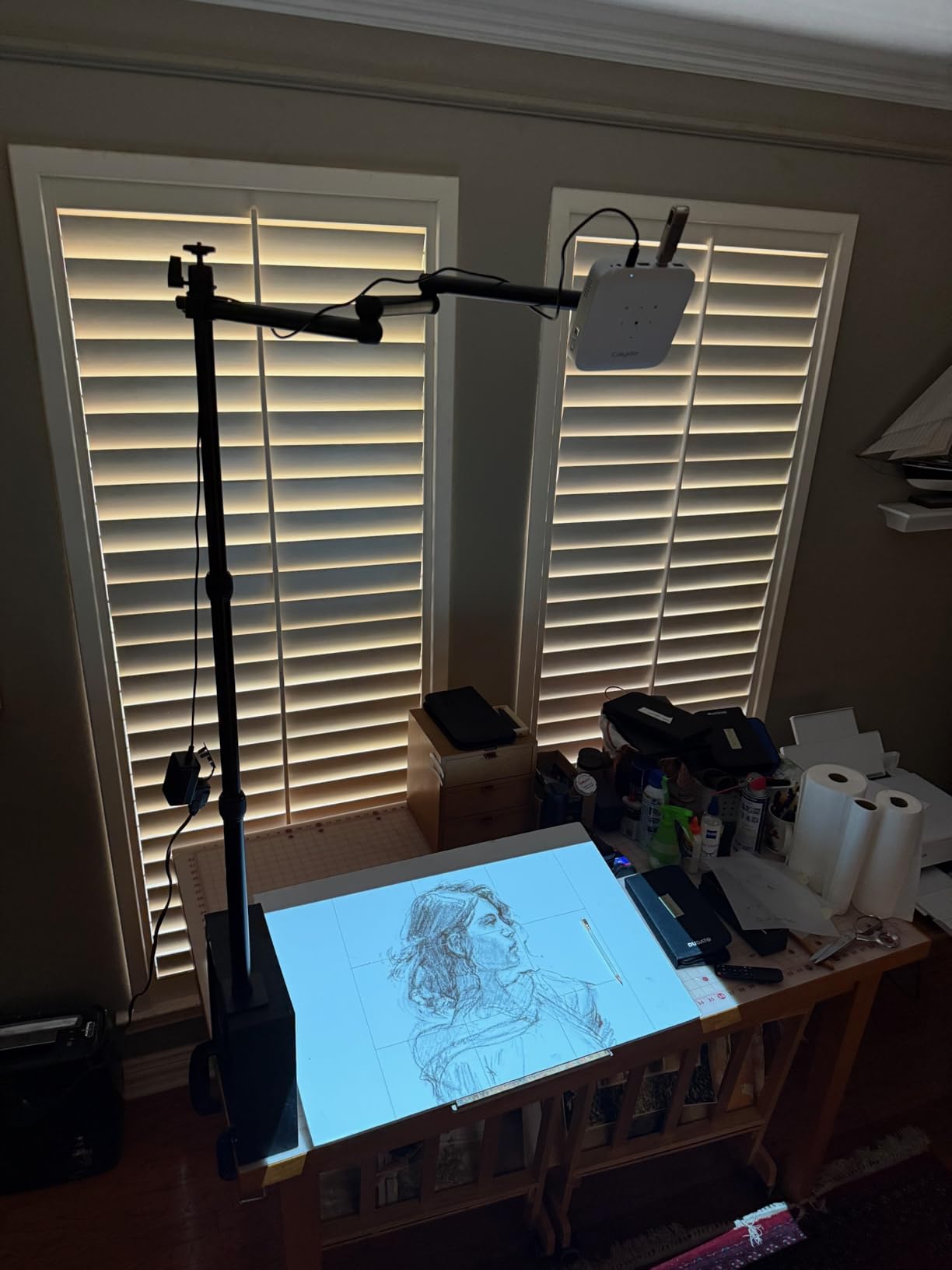 Caydo M1C Art Projector, Rechargeable DLP Drawing Projector with Exclusive Art Drawing App, Portable Tracing Projector for Canvas, Pico Cookie Projector for Decorating, 4K Support, 100'' Display customer photo 1