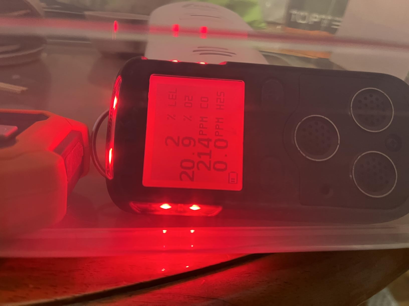 TOPTES CT-580 Portable Carbon Monoxide Detector, Rechargeable CO Detector with Vibration, Visual & Audible Alarms, 0-1000PPM, TFT Color Display for Home, Camping, Travel, Industrial & Professional Use customer photo 2