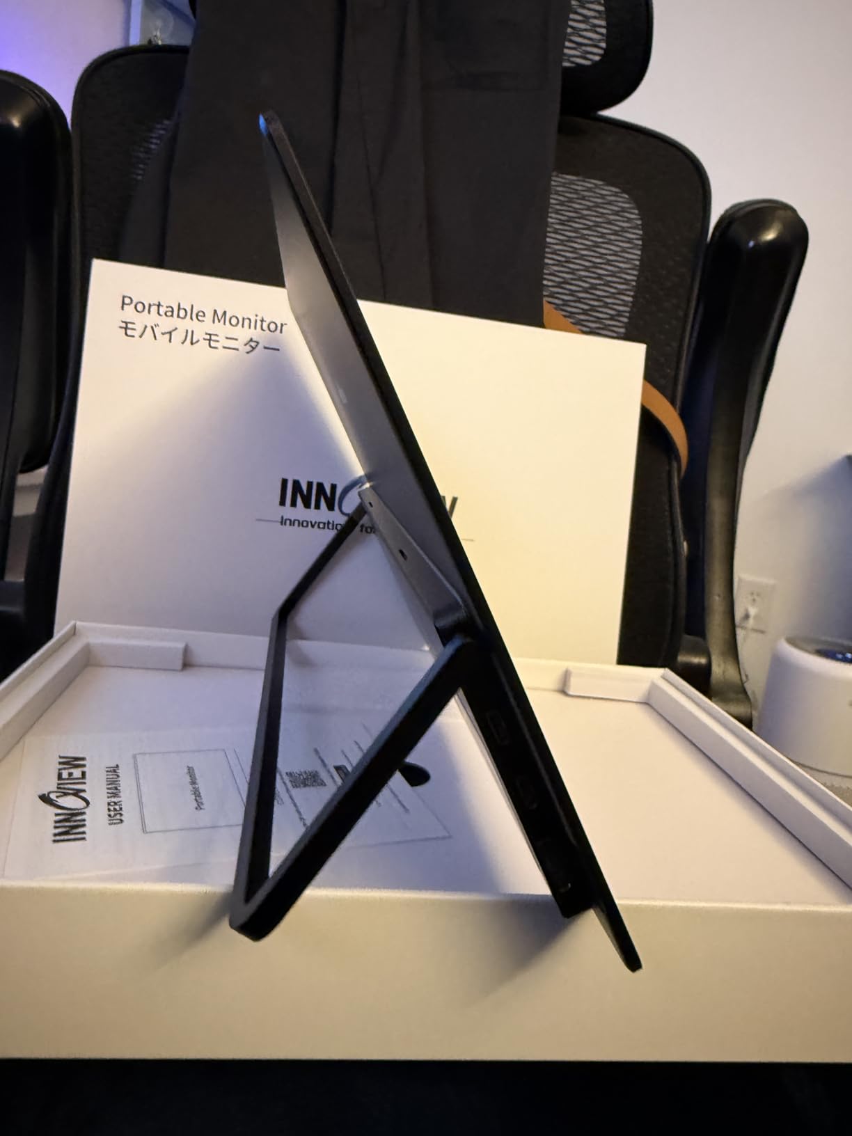 InnoView 14 Inch OLED Portable Monitor 4k UHD 3840x2400 Portable Monitor 100% DCI-P3 | 100000:1Contrast | Built-in Speakers, Travel Monitors for Laptop PC MAC Phone PS4 Xbox Switch customer photo 1