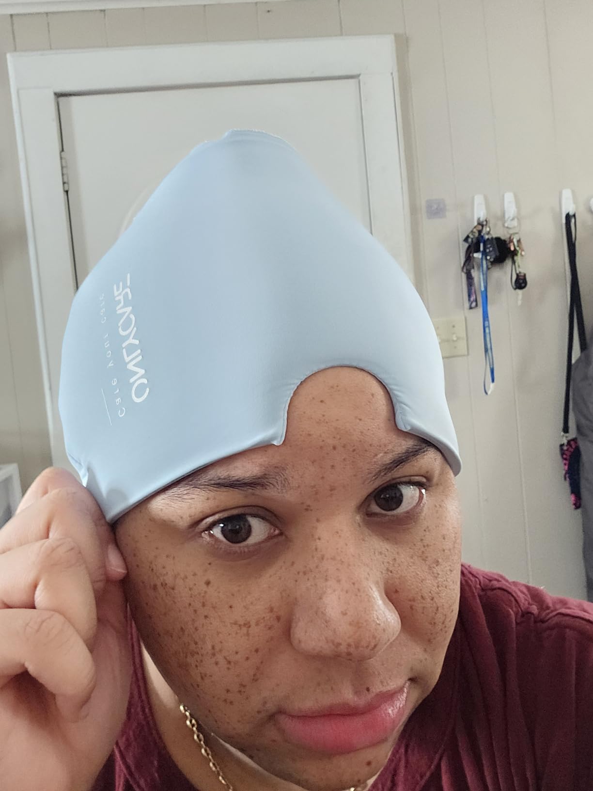 ONLYCARE Migraine Relief Cap, Soothing Migraine Mask, Upgraded Odorless Gel Ice Head Wrap, Hot and Cold Therapy, Headache Ice Pack for Tension, Stress, Hangover (Black) customer photo 2