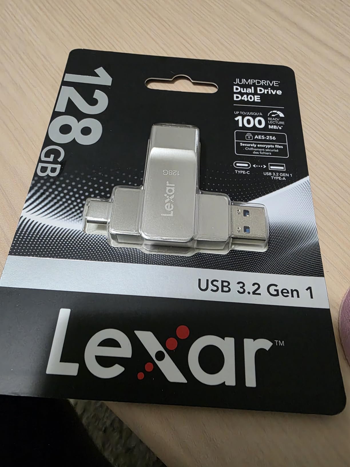Lexar D40E 256GB Dual USB 3.2 Gen 1 Type-C Jump Drive, USB-C Flash Metal Housing Swivel Design Thumb Drive (Champagne Silver) customer photo 2