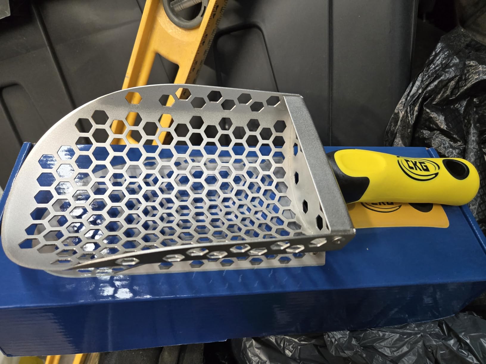 CKG Hand Sand Scoop for Metal Detecting with Ergonomic Yellow Handle, Metal Detecting Shovel for Beach Sand Sifter, Heavy Duty Stainless Steel, Perfect from Metal Detector Accessories customer photo 2