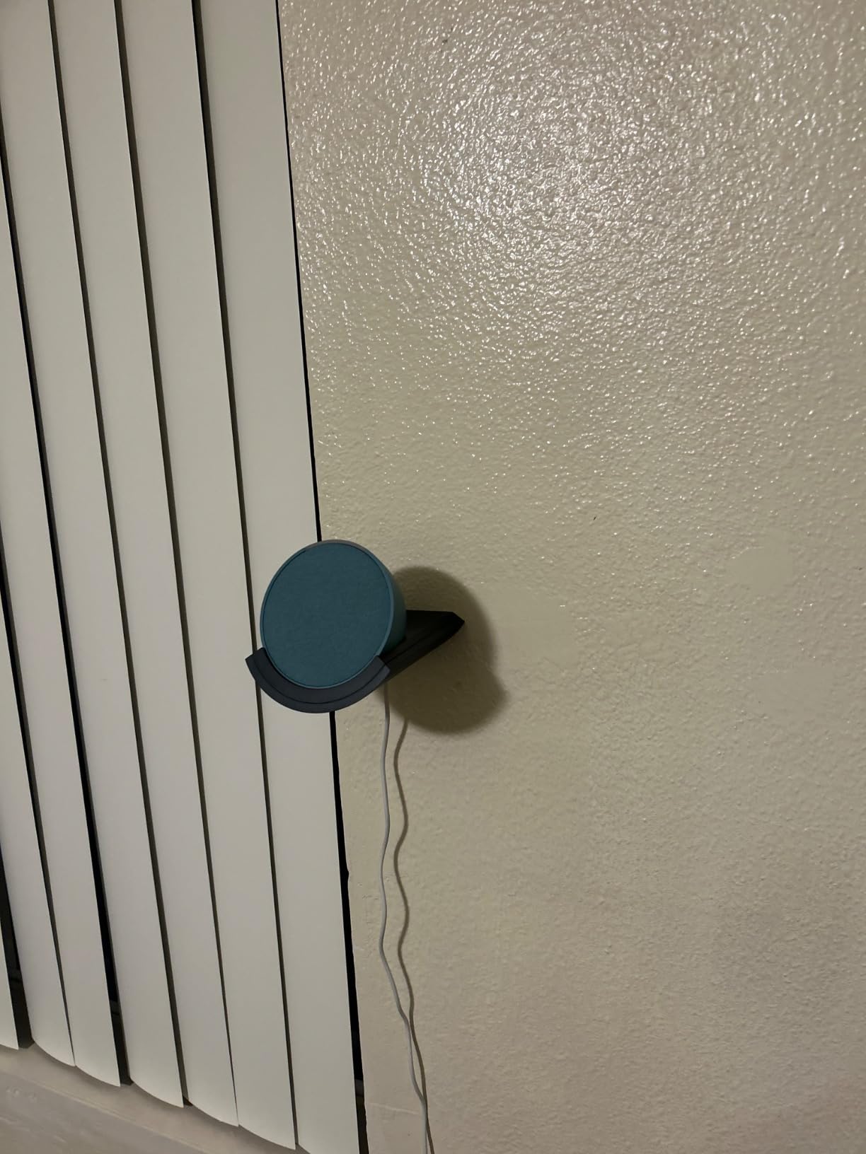 Echo Pop (newest model) with WiZ 60W A19 LED Smart Color Bulb - Connects to Your Wi-Fi - E26 Base - Control with Voice or App - Matter Compatible customer photo 1