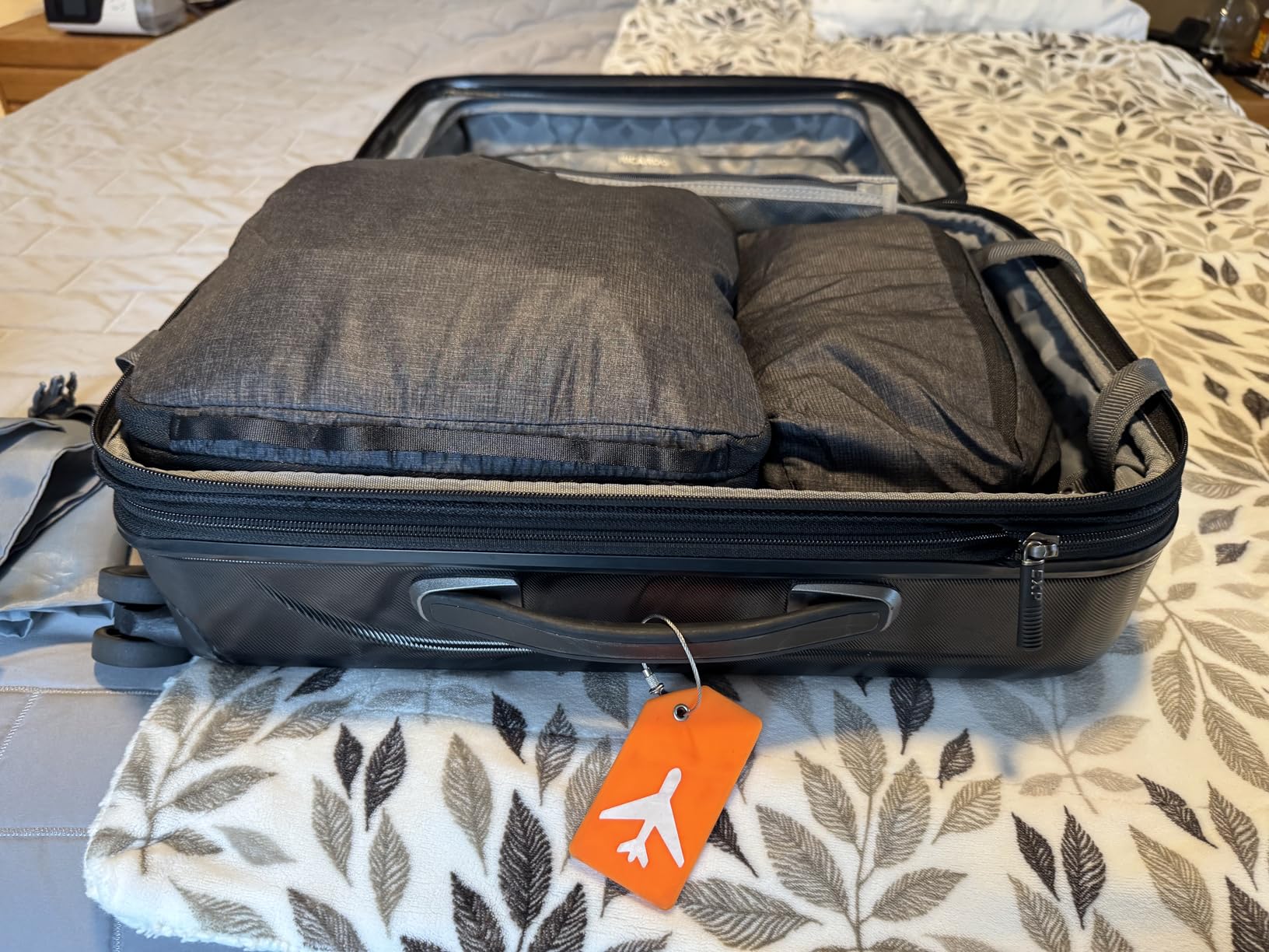 Peak Design Packing Cube, Weatherproof Luggage Cube with Dual Compartment Organization, Expansion and Compression customer photo 2