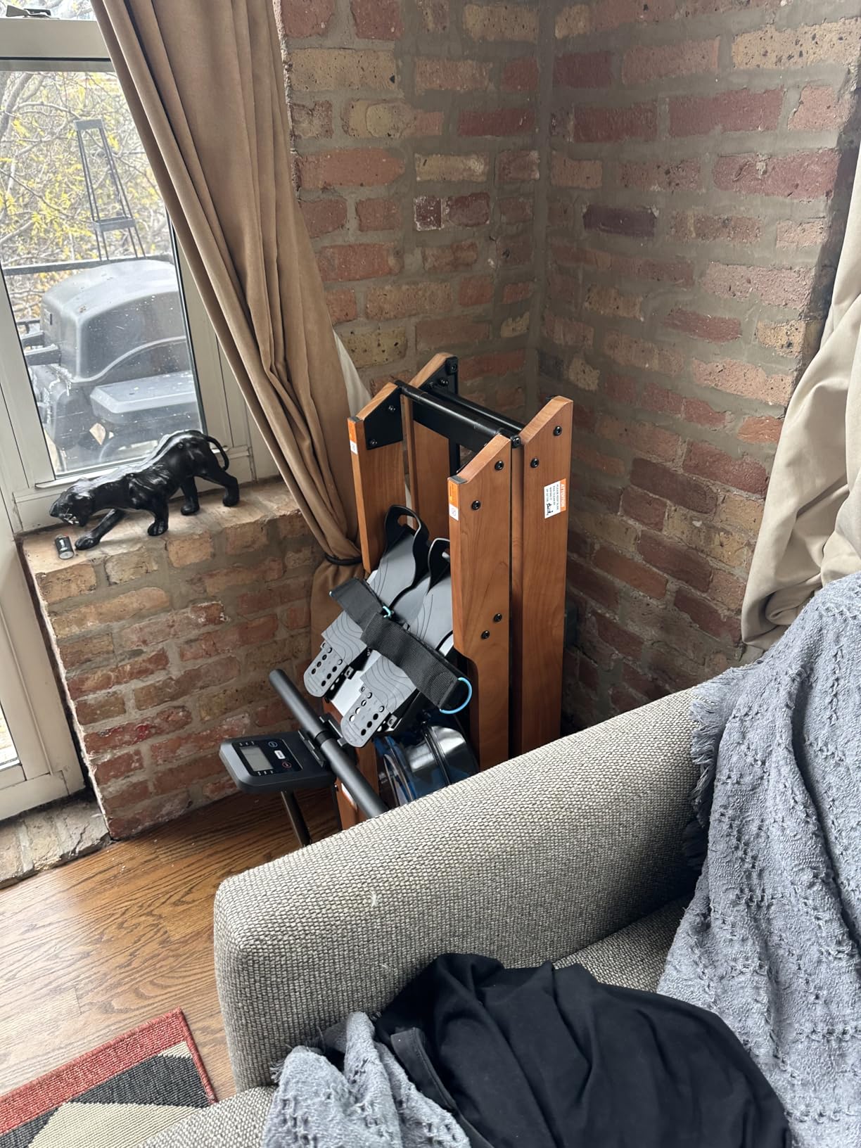 MERACH Water Rowing Machines for Home, Foldable Row Machine with 400LBS Weight Capacity, Dedicated Monitor and Comfortable Seat, Free MERACH App for Immersive Water Rower customer photo 1