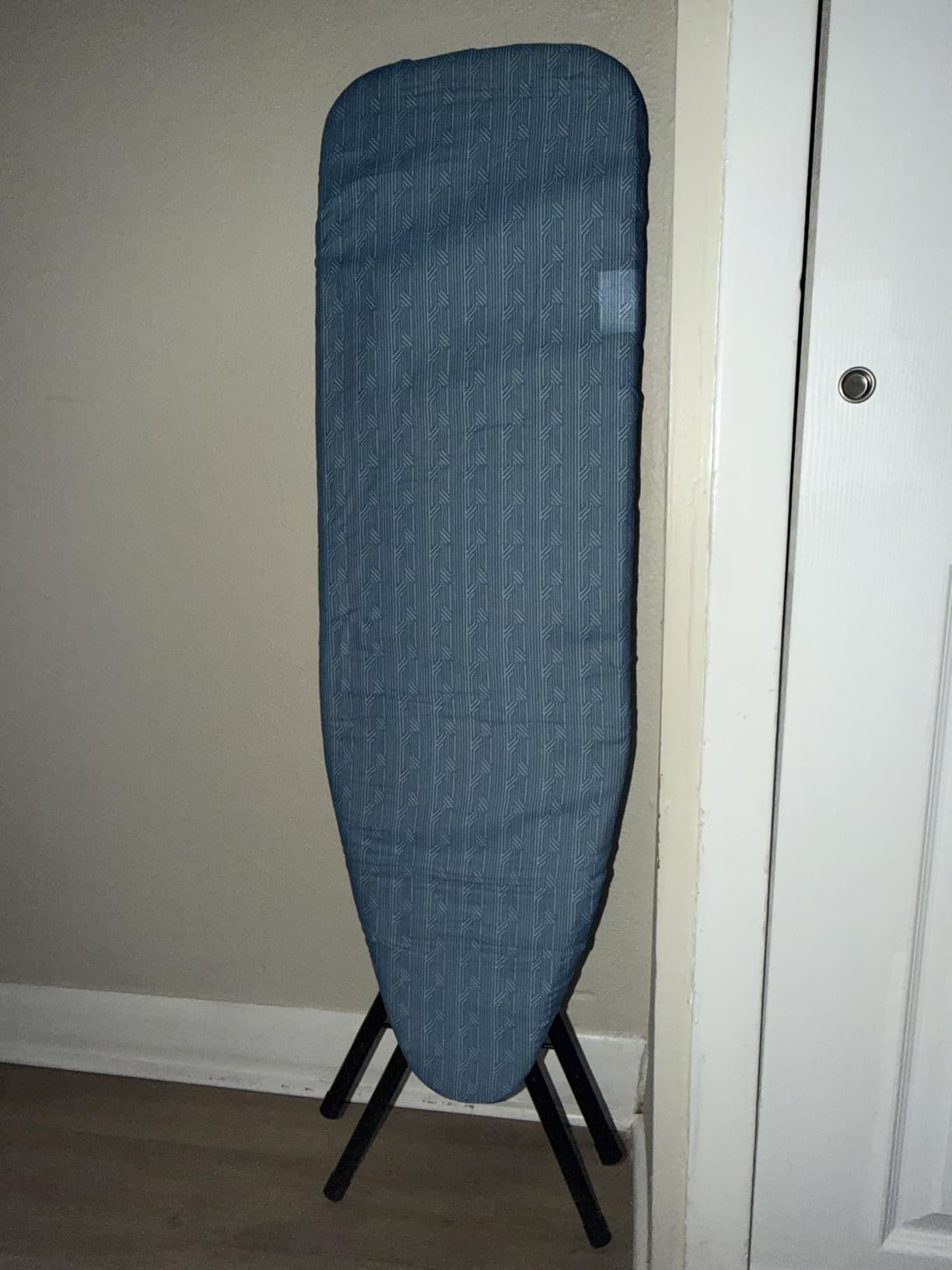 SONGMICS Ironing Board, Foldable Iron Board, Height Adjustable up to 35 Inches, with 4 Layered Cover and Pad, Iron Rest, Hook, Steel X-Legs, for Home, Laundry Room, Dorm, Dove Gray ULLB001G01 customer photo 1