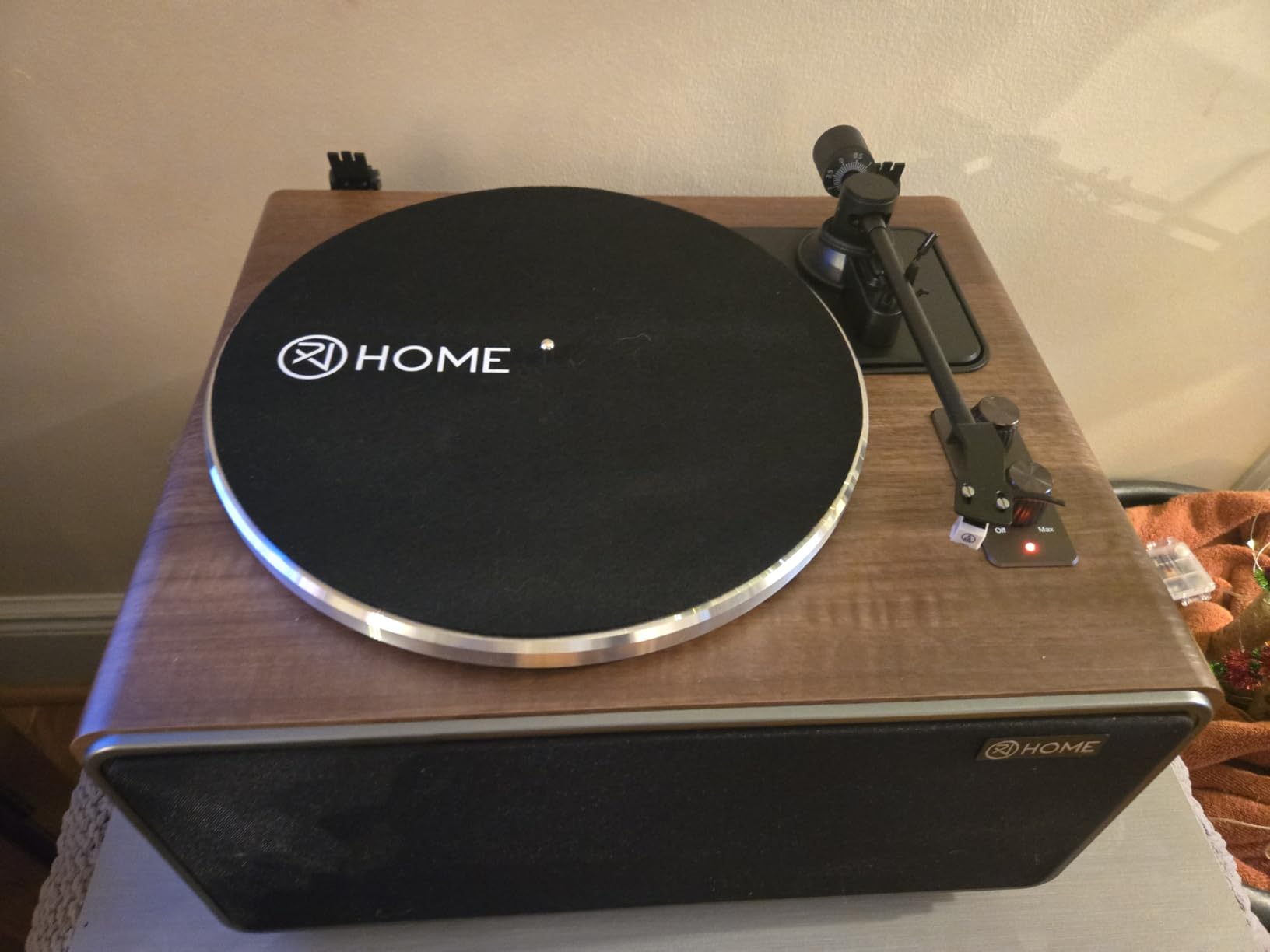 All in One Vinyl Record Player,Bluetooth Turntable Built in 4 Stereo Speakers Phono Preamp,High Fidelity Turntables for Vinyl Records with Magnetic Cartridge AT-3600L,2-Speed,33/45RPM,USB PC Recording customer photo 1