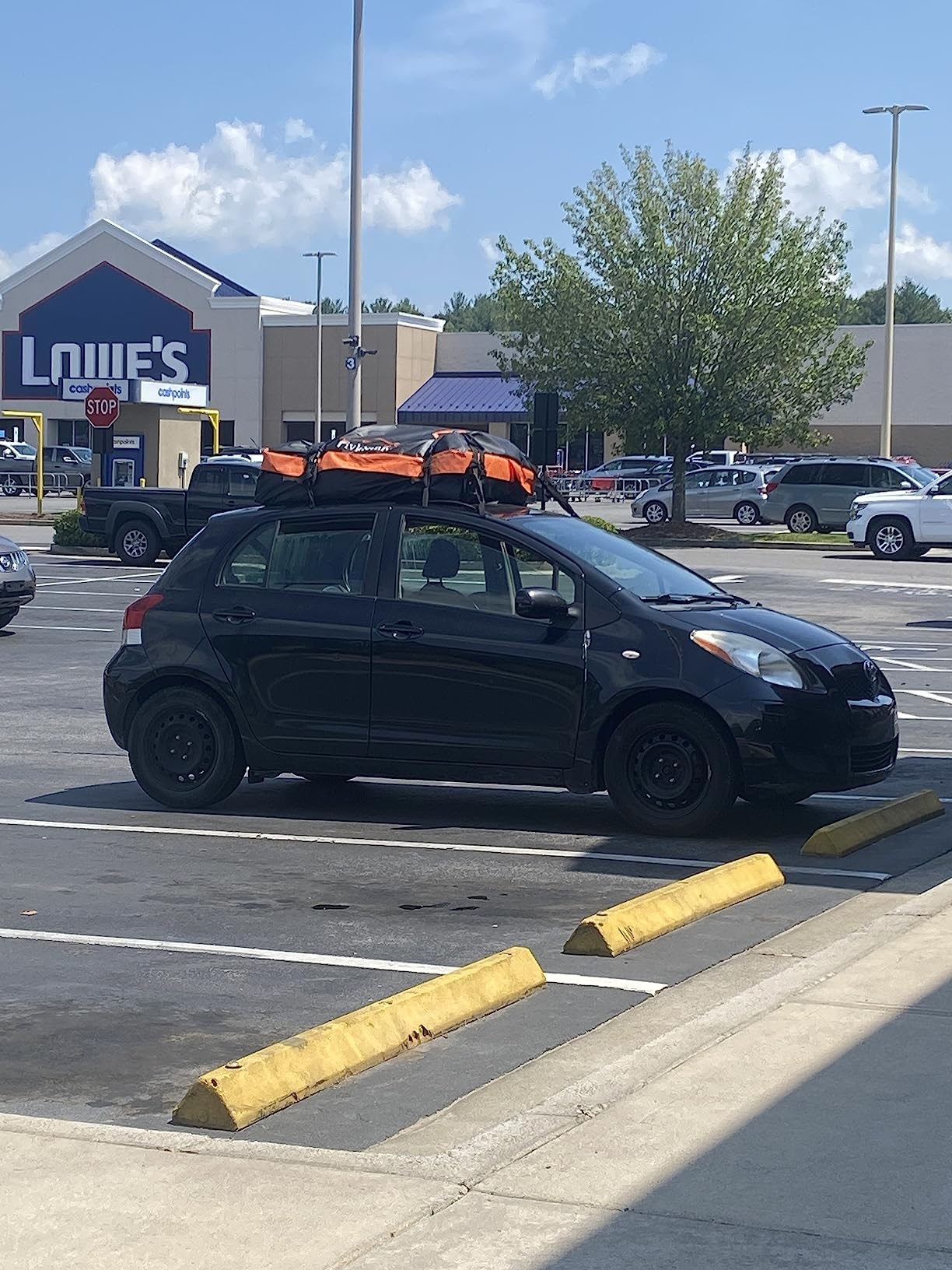 FIVKLEMNZ 30 Cubic Car Rooftop Cargo Carrier Roof Bag Waterproof for All Top of Vehicle with/Without Rack Includes Topper Anti-Slip Mat + Reinforced Straps + 6 Door Hooks + Luggage Lock customer photo 1