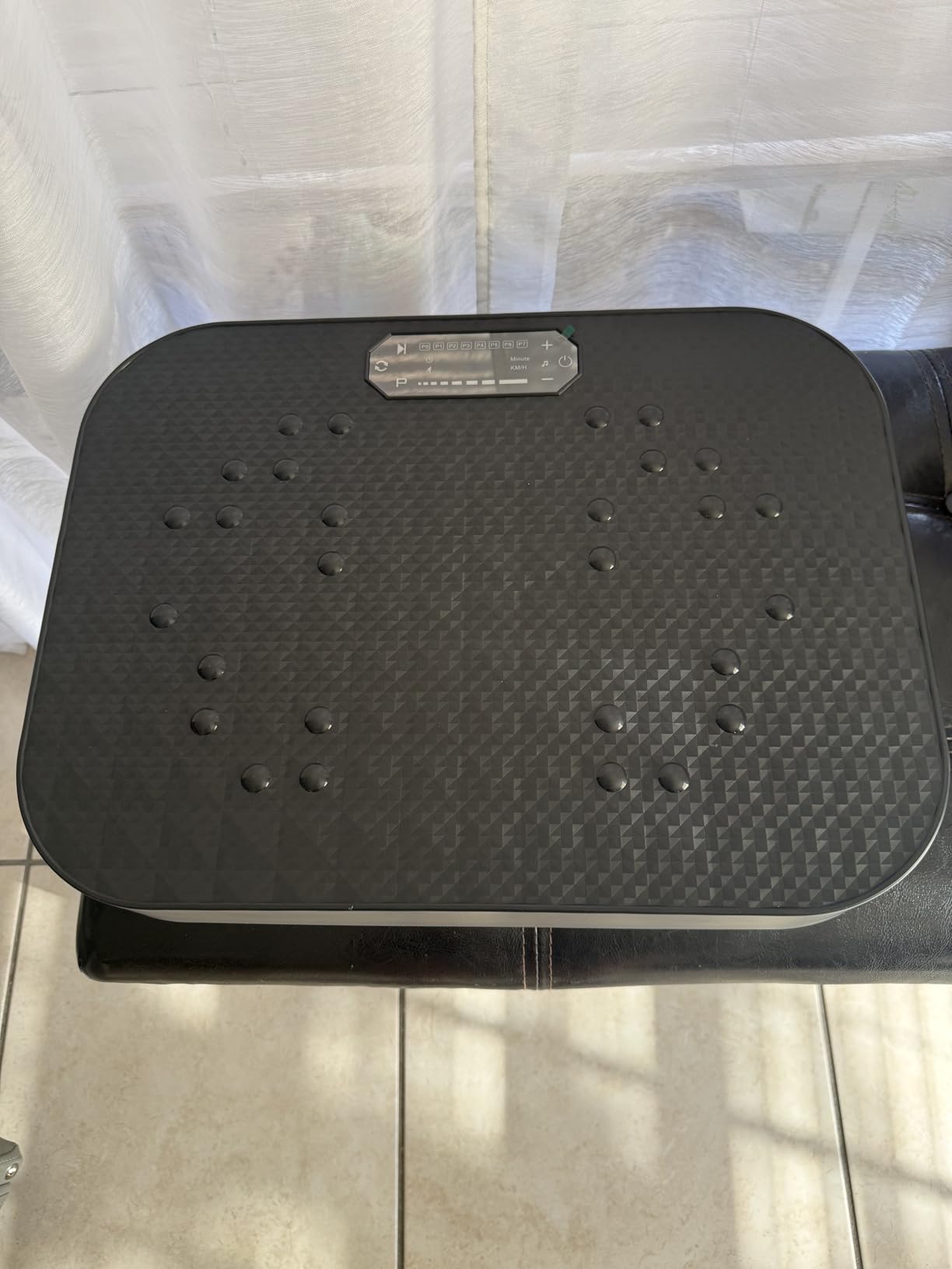 SEDOZIK Vibration Plate Exercise Machine, 450lb Capacity Whole Body Vibrating Plate for Lymphatic Drainage, Shaker Board Platform for Weight Loss with Resistance Bands Bluetooth 120 Speeds customer photo 1