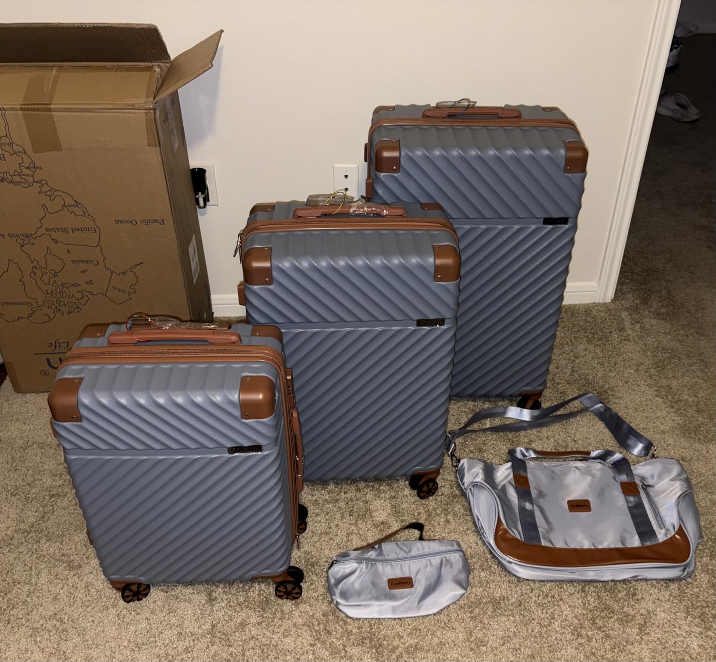 Cosbarn Luggage Sets 5 Piece with TSA Lock Spinner Wheels, Hardshell Lightweight, Dark Blue customer photo 2