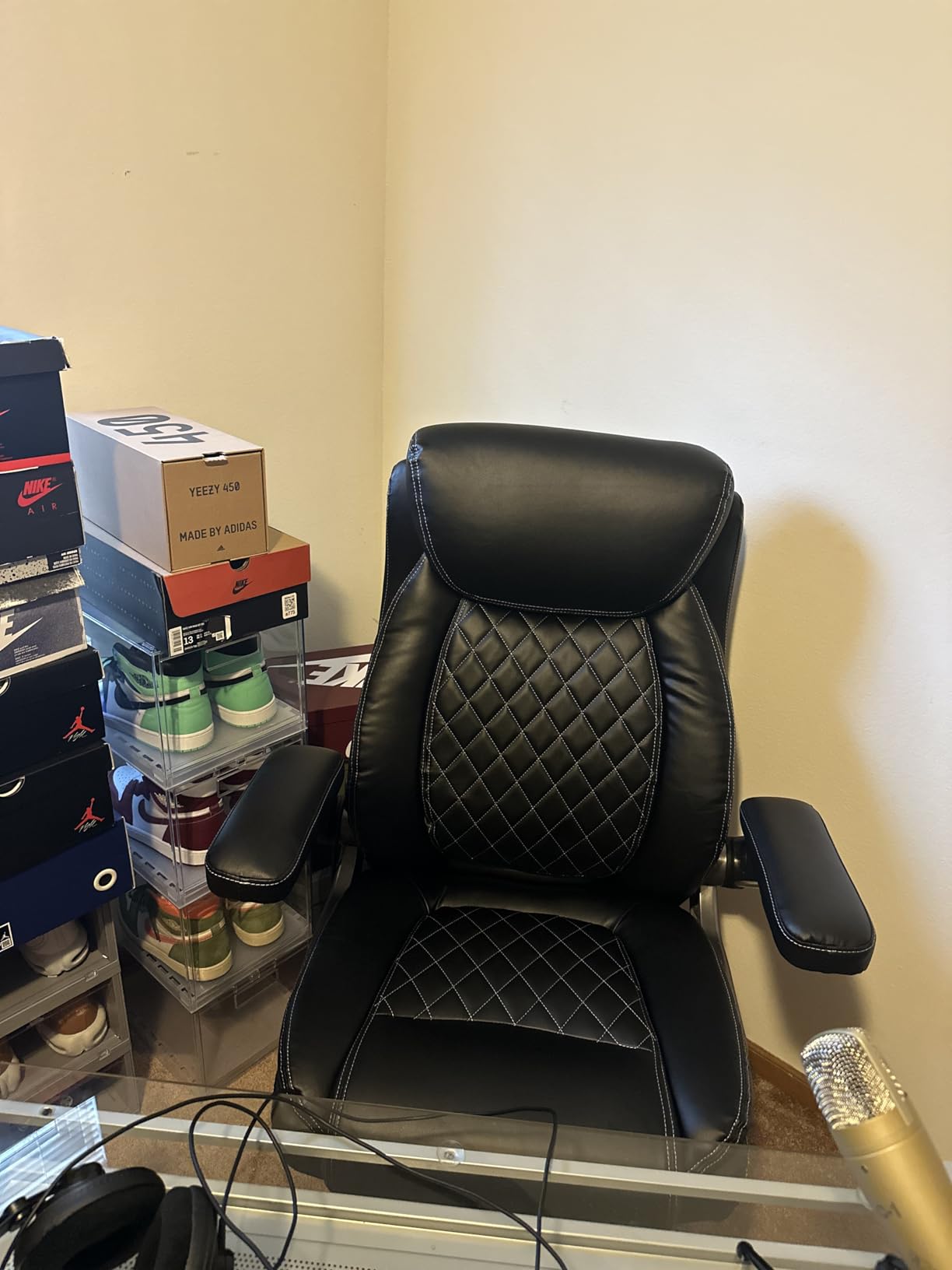 600LBS Large Heavy Duty Office Chair with 5D Flip Arms,Comfy Big and Tall Executive Office Desk Chair with Pocket Spring Cushion,High Back Computer Chair with Lumbar Support,Dual Rubber Wheel customer photo 2