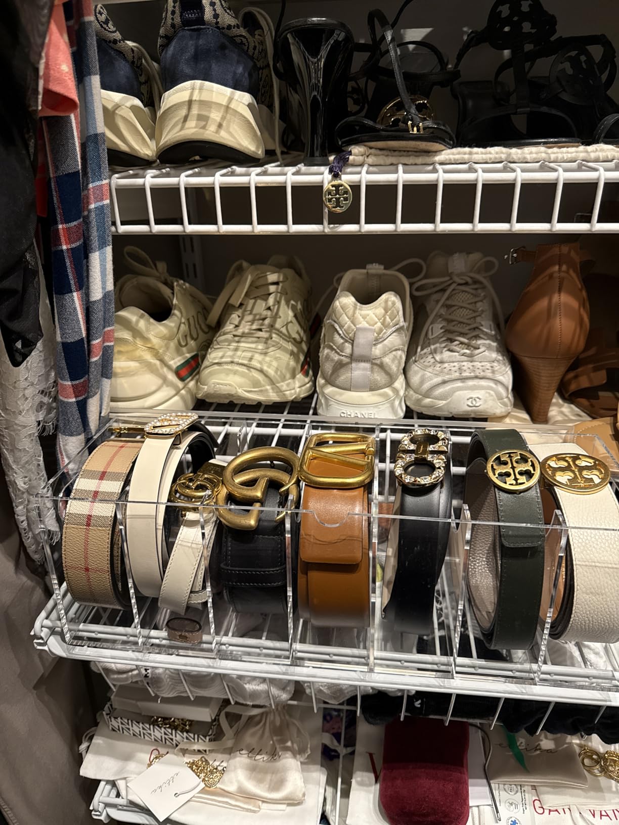 Belt Organizer - Acrylic Belt Storage Holder for Closet with Dust Cover Lid - 7 Compartments Clear Display Case for Tie and Bow Tie customer photo 1