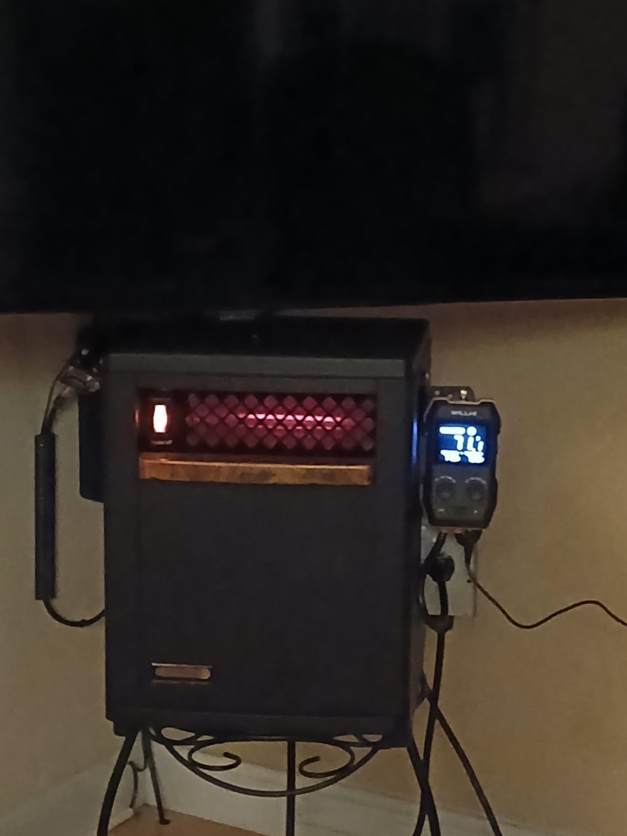 WH2408 Temperature Controller 10A 1200W, Digital Thermostat Controlled Outlet Plug Switch for Reptile Terrarium Greenhouse Homebrew Aquarium Seedling Mat, Heating or Cooling Mode (Pack of 1) customer photo 1