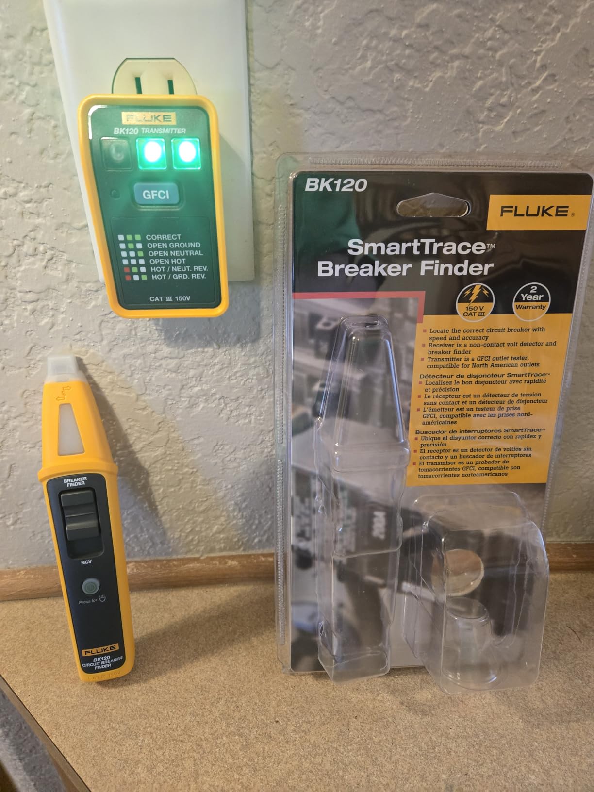 Fluke BK120 SmartTrace Breaker Finder and Socket Tester customer photo 2