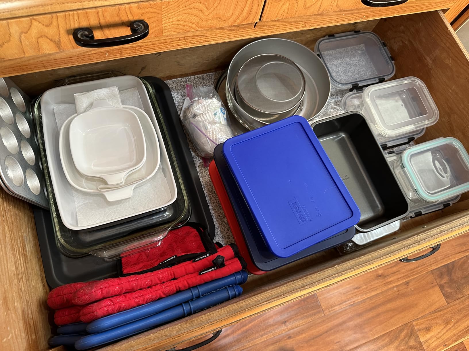 8 Pack 36oz Large Glass Meal Prep Containers with lids, Glass Food Storage Containers with Leak Proof Snap Lock Lids, Airtight Bento lunch Boxes, Kitchen Storage, Oven, Freezer and Dishwasher Safe customer photo 2