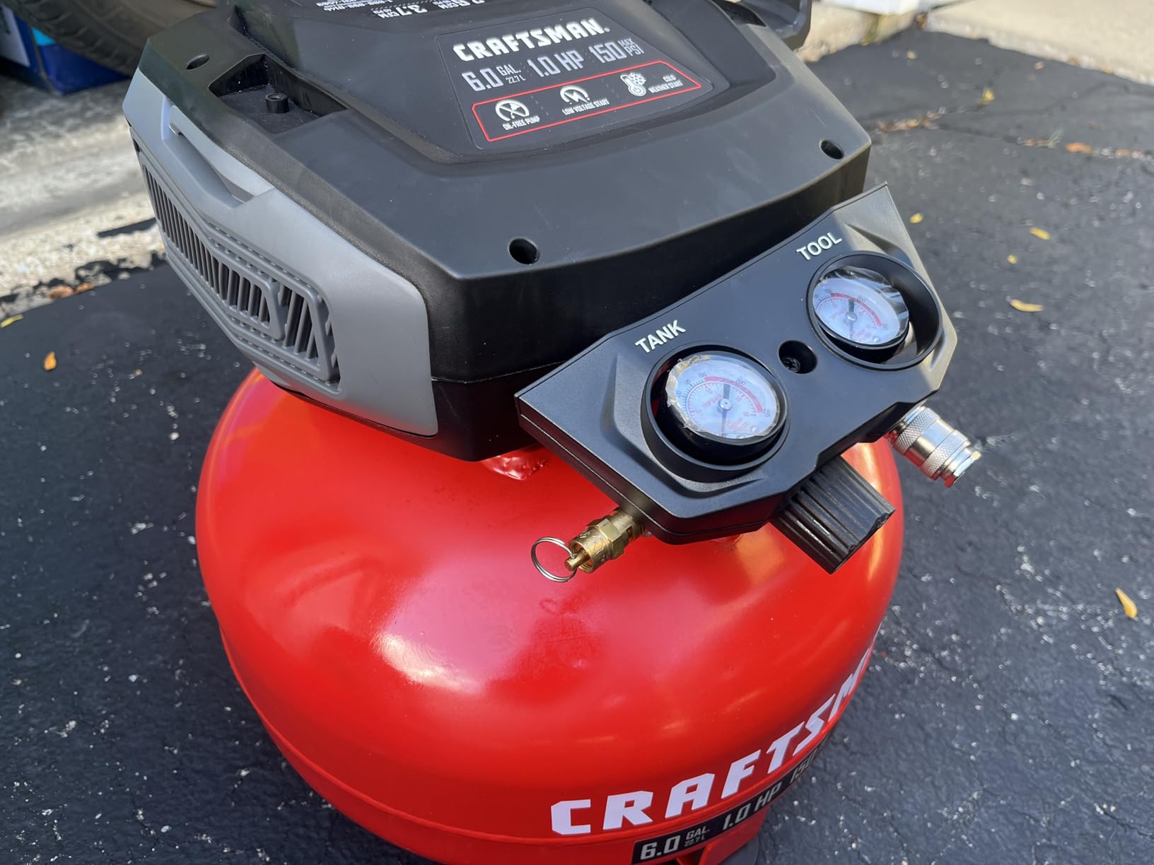 Craftsman Air Compressors 6 Gallon Portable Pancake Air Compressor, Oil Free Max 150 PSI 1.0HP 2.6 CFM@90PSI Electric Air Compressor Shop Air Compressor, CMXECXA02106410 customer photo 2