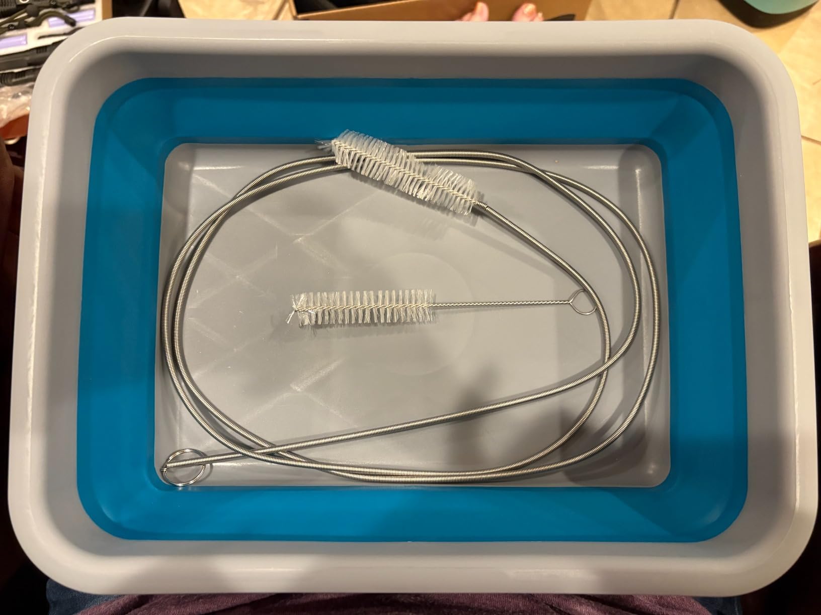 Hose and Mask for CPAP Cleaning Brush with Collapsible Wash Basin Bucket Tub - Essential Care Kit for CPAP Users, Suitable for 7 Feet Tubing and 22mm 19mm Diameter (Standard Set Basin & Brush) customer photo 1