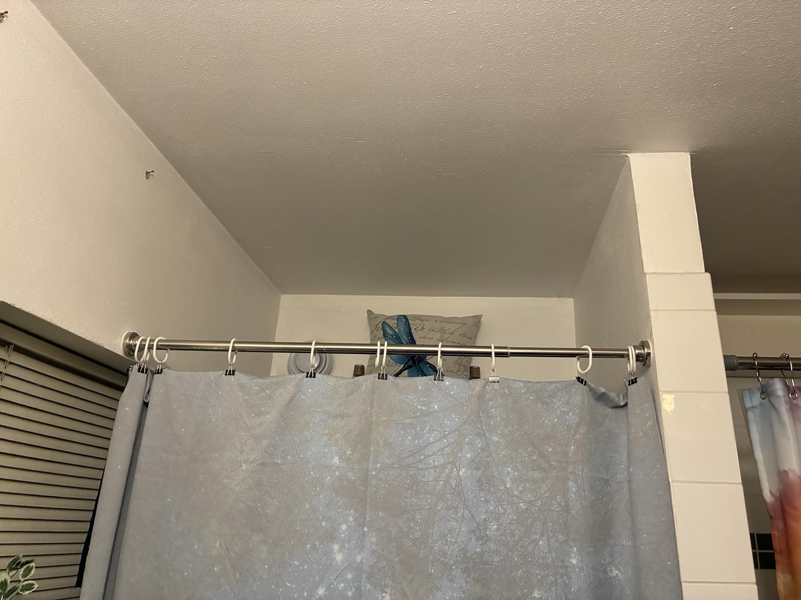 TEECK Shower Curtain Rod, 32-80 inch Adjustable Spring Tension Curtain Rod, Never Rust Anti-Slip Shower Curtain Rod for Bathroom, No Drilling, Never Collapse, Easy to Use, Silver customer photo 2