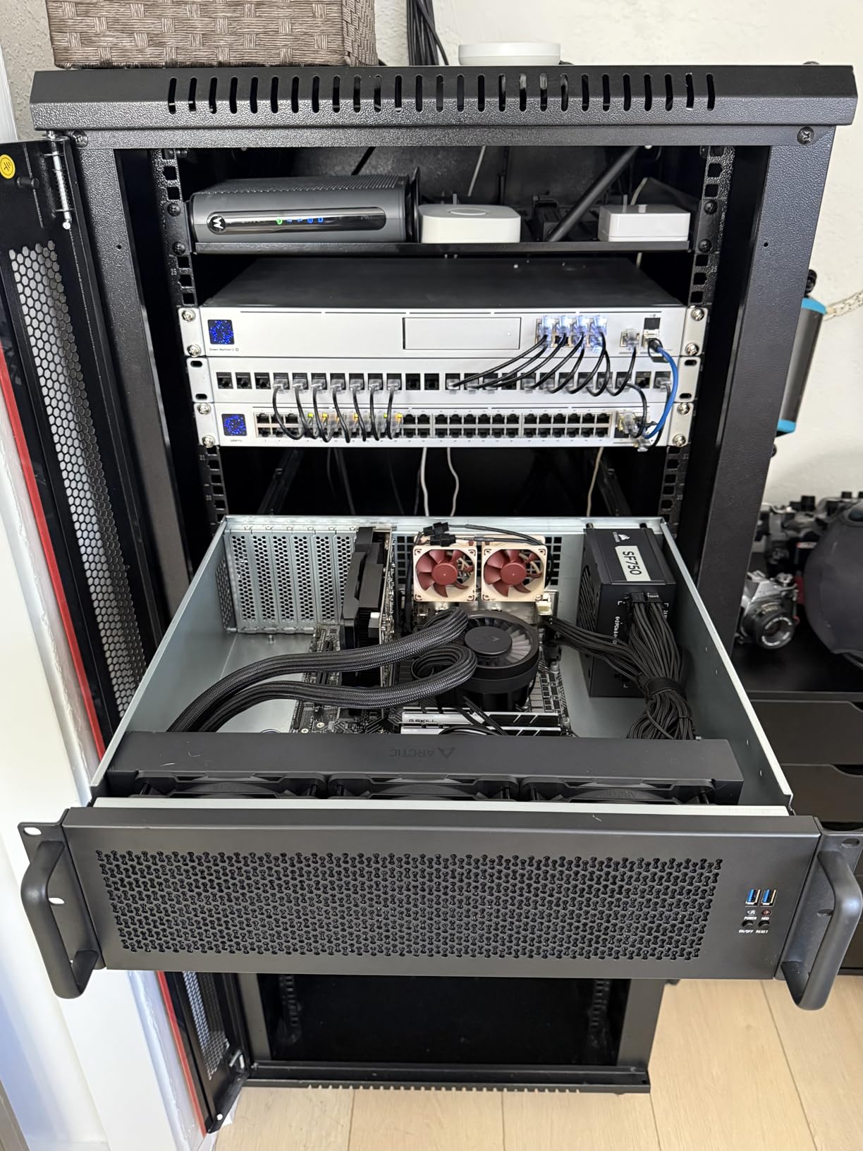 ARCTIC Liquid Freezer III Pro 360 - AIO CPU Cooler, 3 x 120 mm Water Cooling, 38 mm Radiator, PWM Pump, VRM Fan, AMD AM5/AM4, Intel LGA1851/1700 Contact Frame - Black customer photo 2