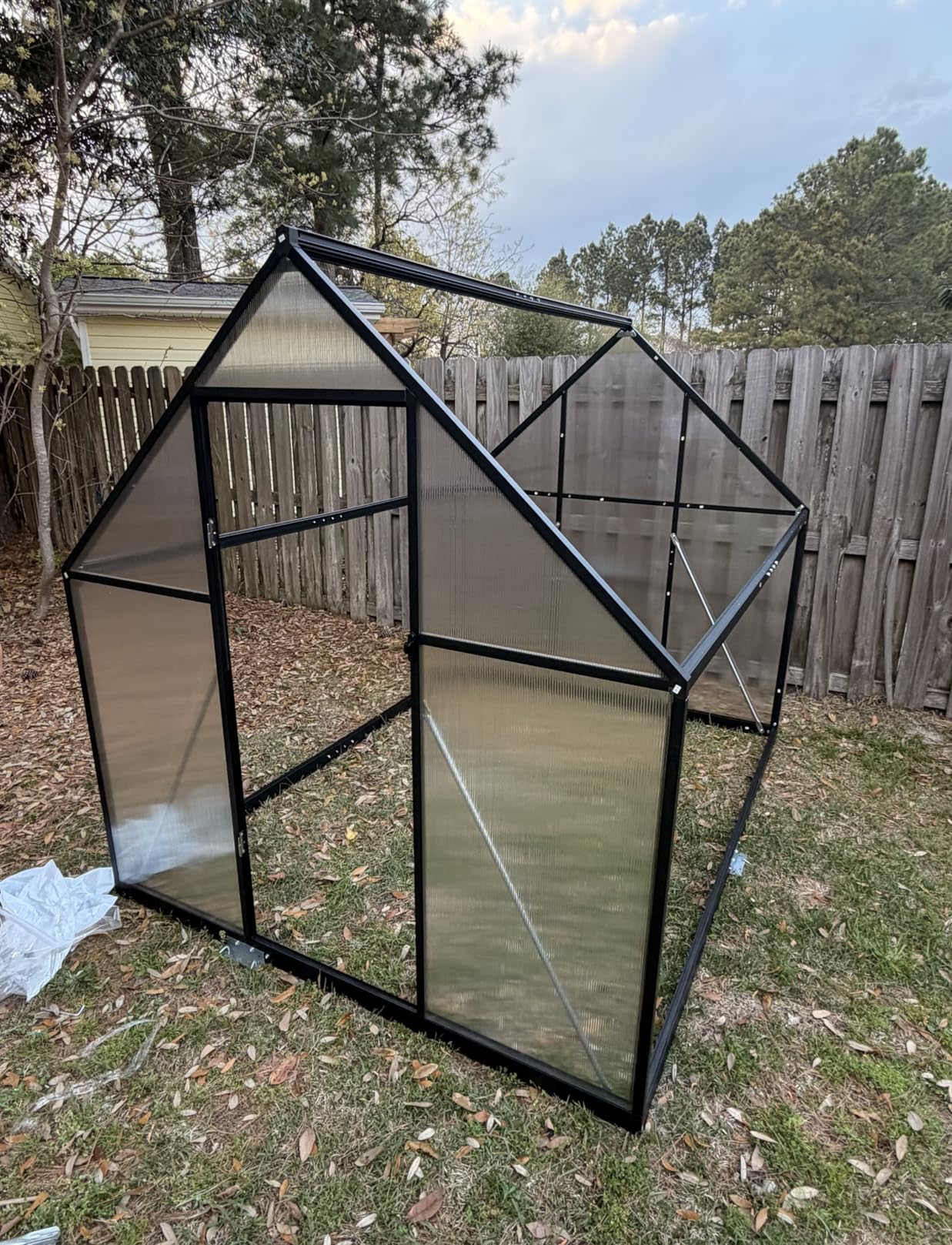 HOOYEAH 6 x 8 FT Polycarbonate Greenhouse, Winter Greenhouses for Outdoors,Outdoor Greenhouse with Roof Air Vent, Heavy Duty Walk-in Aluminum Green House for Outside Garden Backyard customer photo 1