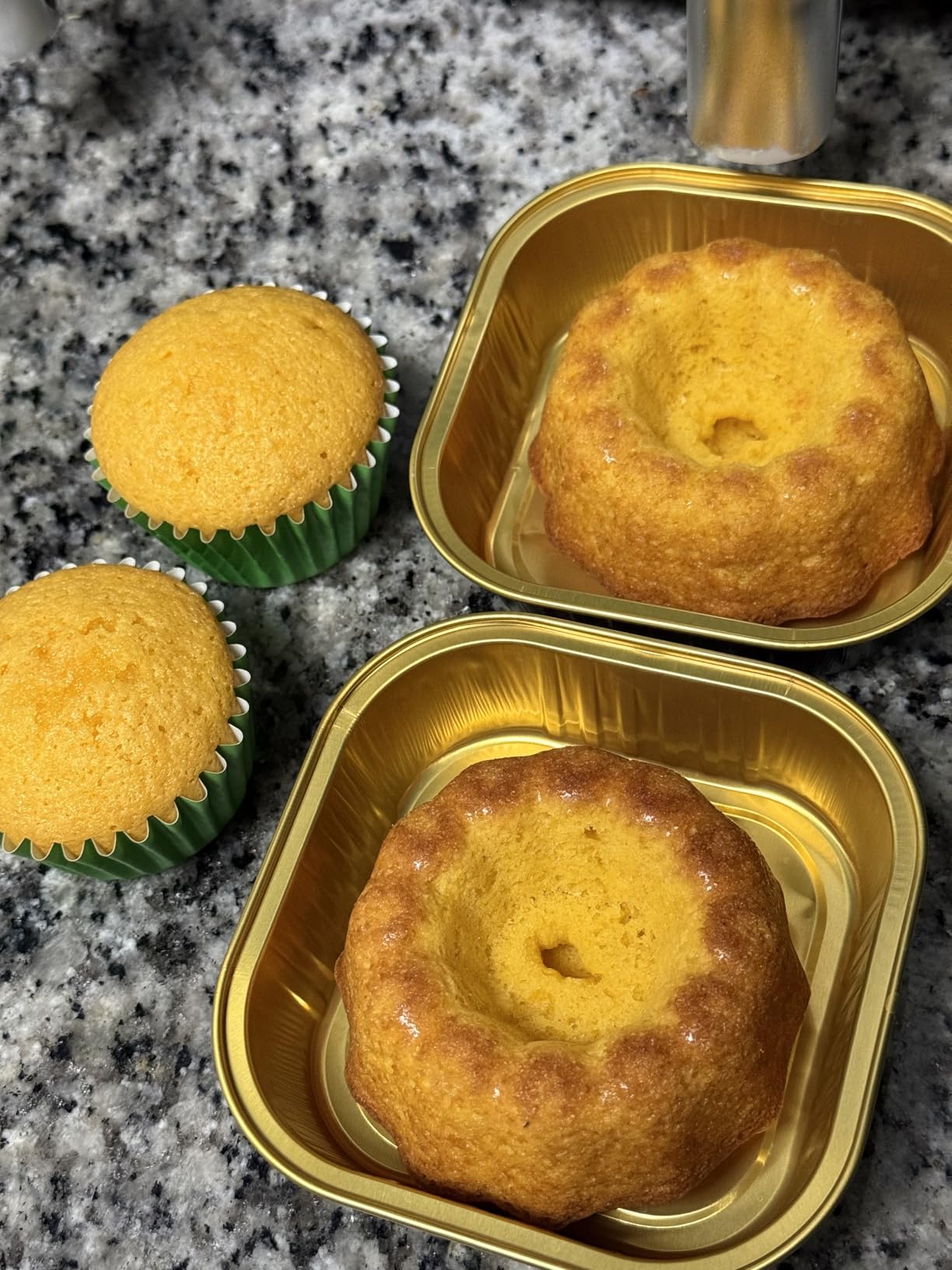 25-Pack Mini Cake Pans for Baking - 4 Inch Cake Pan Silicone Moldes para Gelatinas - Reusable Mini Bundt Cake Pans for Pumpkin Cake, Jelly, Brownies Ease of cleaning customer photo 1