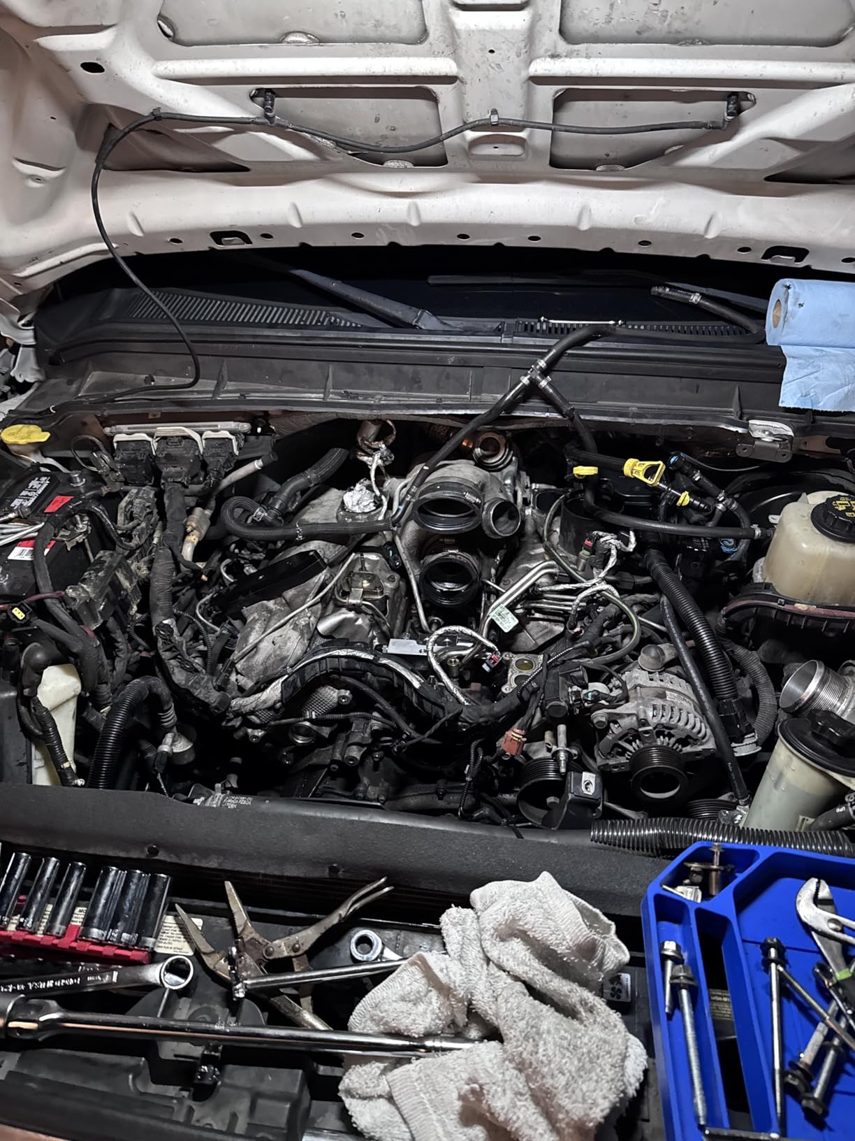 Ropelux Work Light 3rd Gen, 3200LM Bright Mechanic Under Hood Lights with 6000mAh, Rechargeable Portable Magnetic Trouble Lighting Bar with Hooks for Car Repair, Inspection, Emergency, Tool Gift, 1Pcs customer photo 1