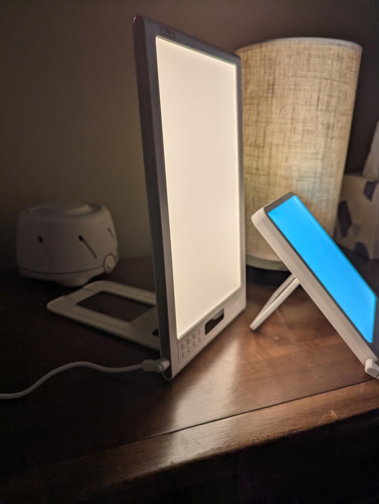 Bright Light Therapy Lamp 12000 Lux - Sunrise Alarm Clock with Dawn Simulator, APP Control - Wake Up Happy & Start Your Day Positively customer photo 1