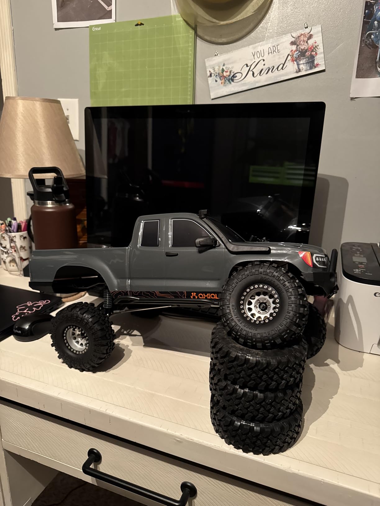 Axial RC Truck 1/10 SCX10 III Base Camp 4X4 Rock Crawler Brushed RTR (Battery and Charger Not Included), Gray, AXI-1375T2 customer photo 1