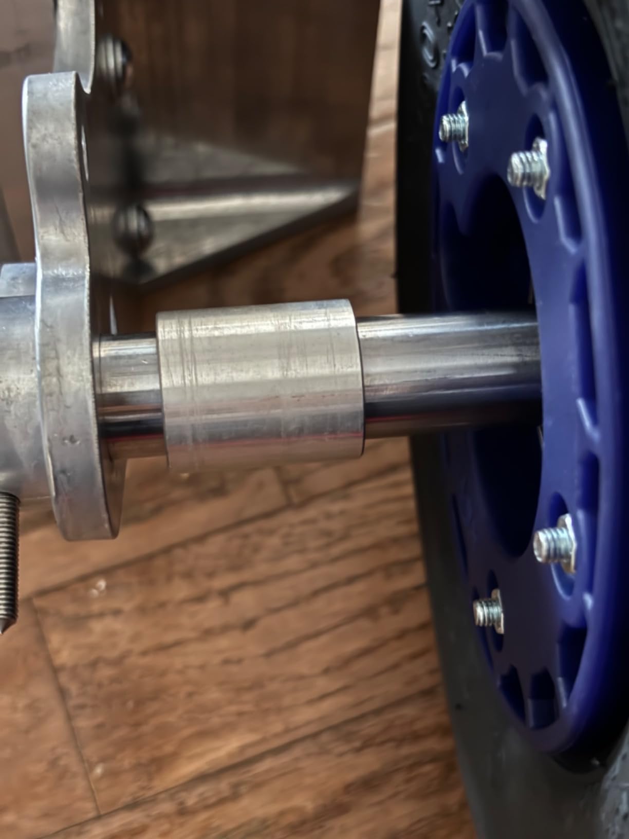 Electric Stair Climbing Dolly,Moving Heavy Objects Up and Down Stairs Effortless,550lbs Heavy Duty Stair Climber Hand Truck with Telescoping Handle (XSTO ZW47250) customer photo 2