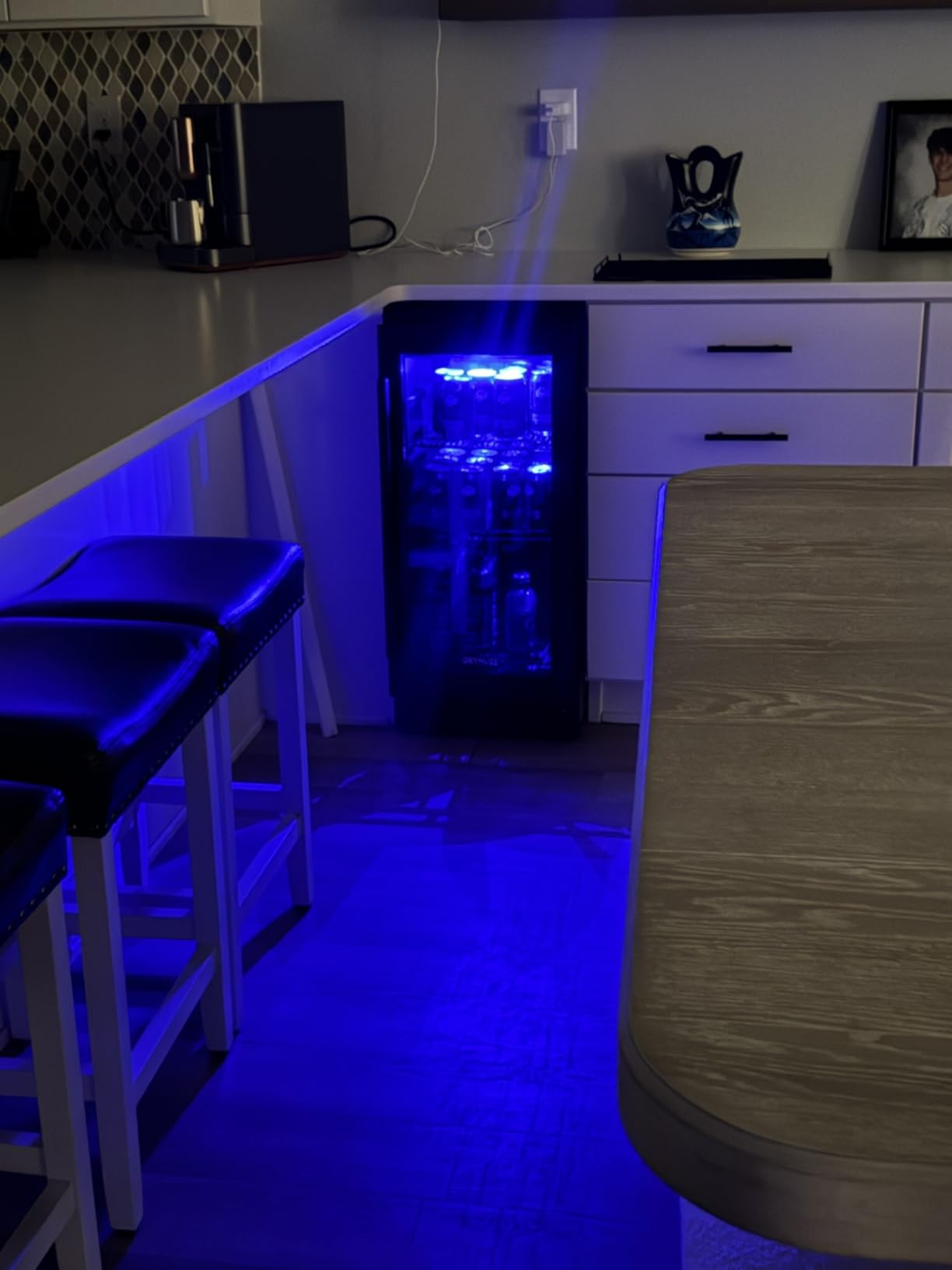 12 Bottle Compressor Wine Cooler Refrigerator with Lock, Freestanding Wine Fridge, 41°F-64°F Digital Temperature Control, Large Wine Cellar for Red, White, Champagne, and Sparkling Wine - Black customer photo 2